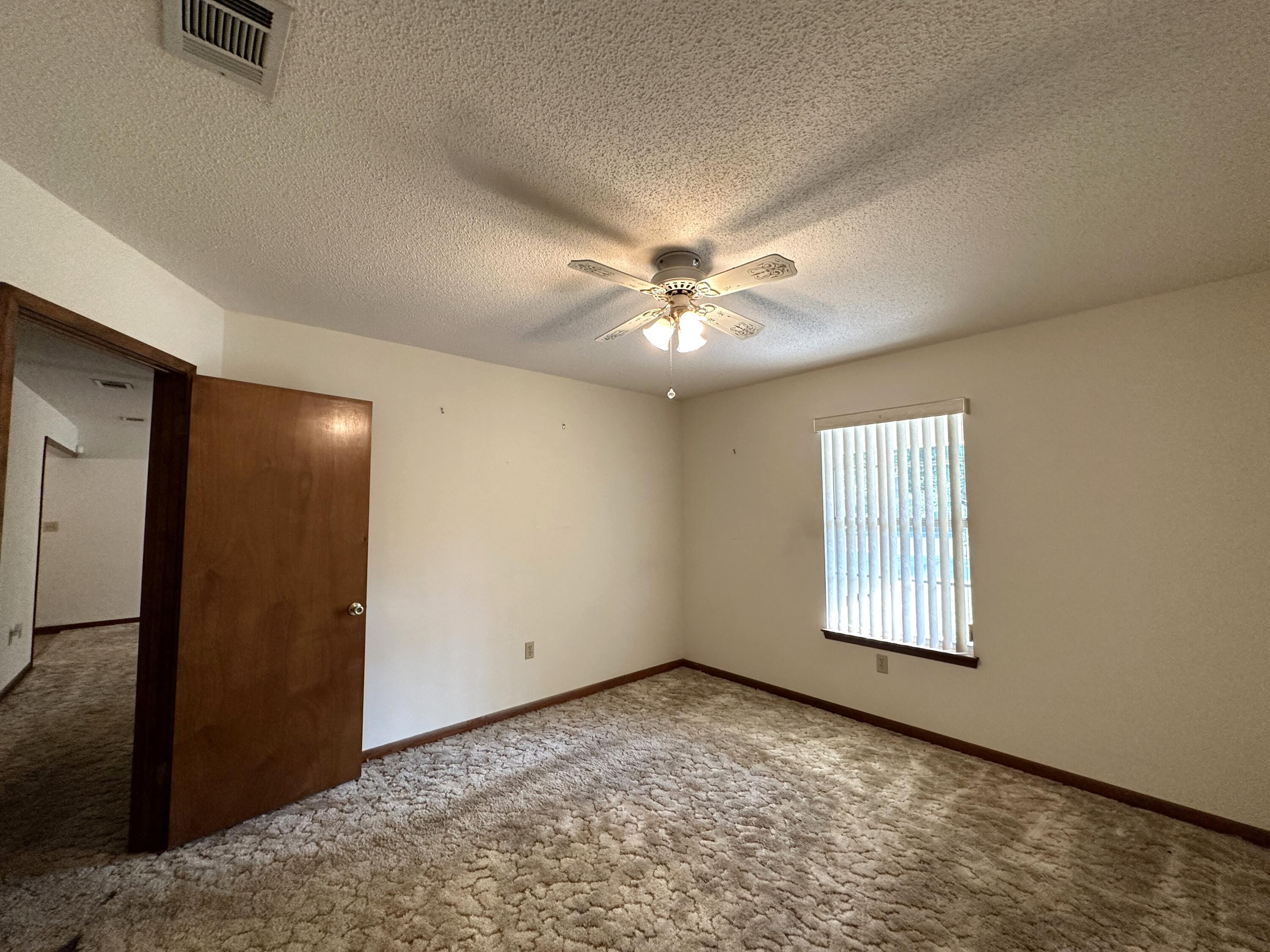 CORNER OAKS ESTATES - Residential