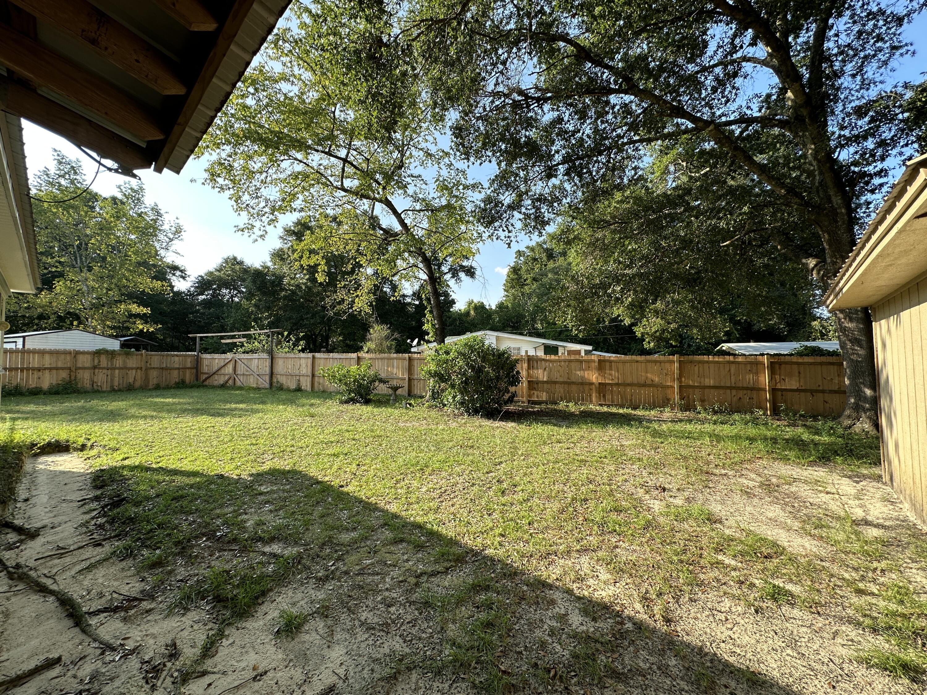 CORNER OAKS ESTATES - Residential