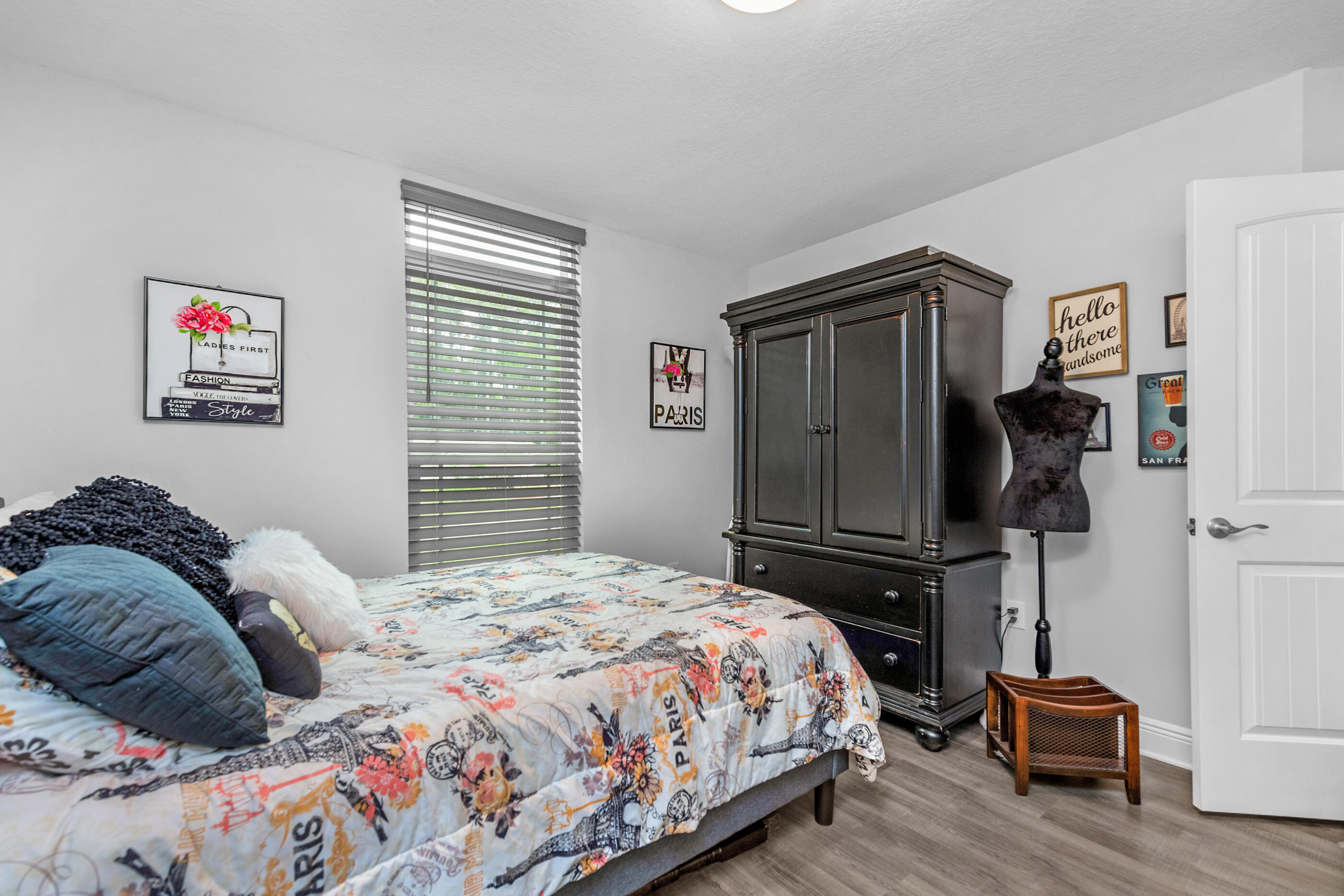 NO RECORDED SUBDIVISION - Residential