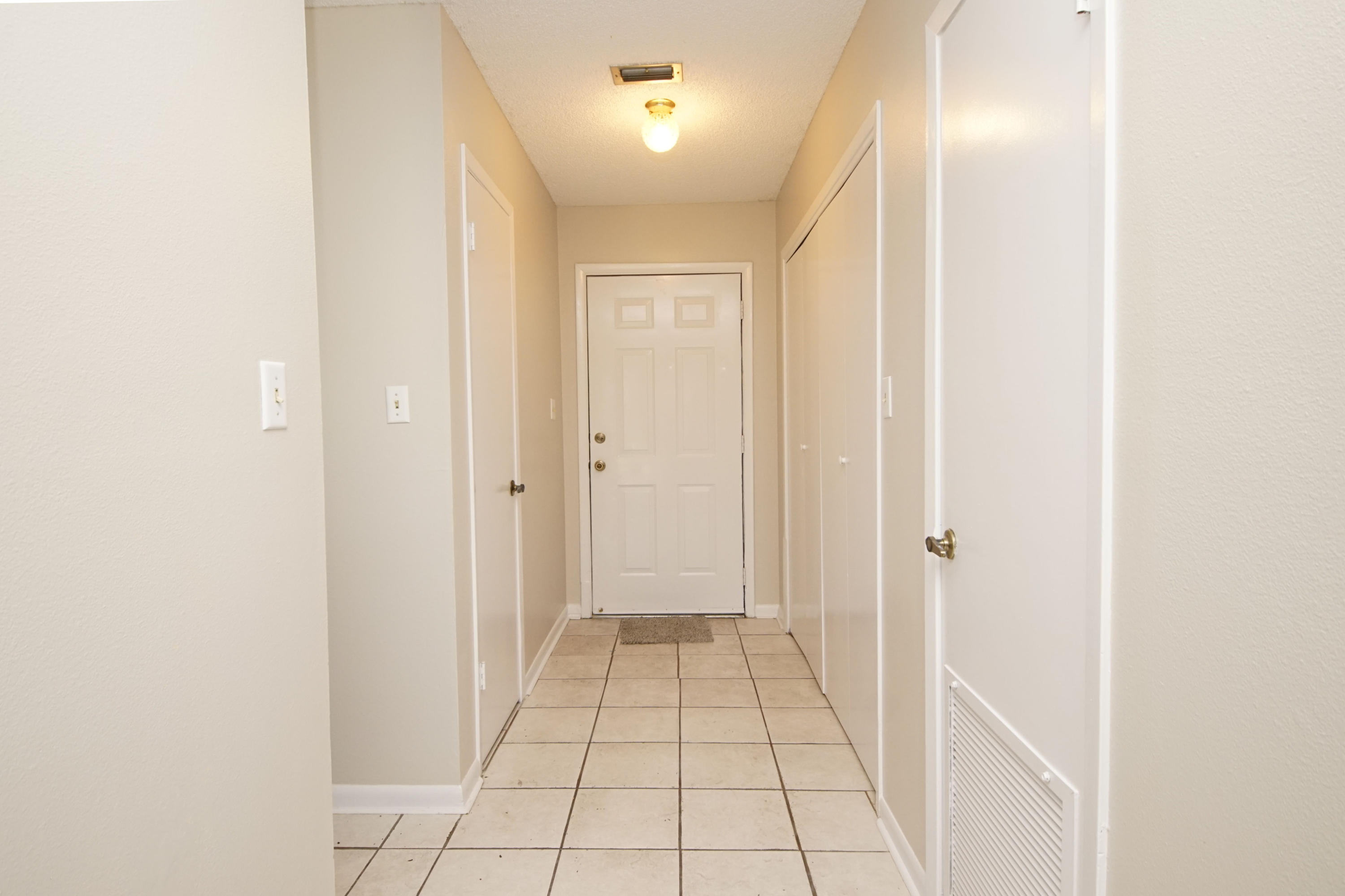 SANDALWOOD MANOR 1ST ADDN - Residential