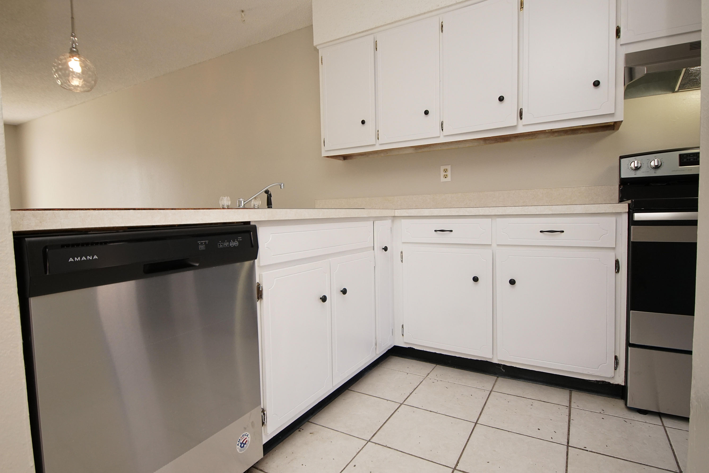 SANDALWOOD MANOR 1ST ADDN - Residential