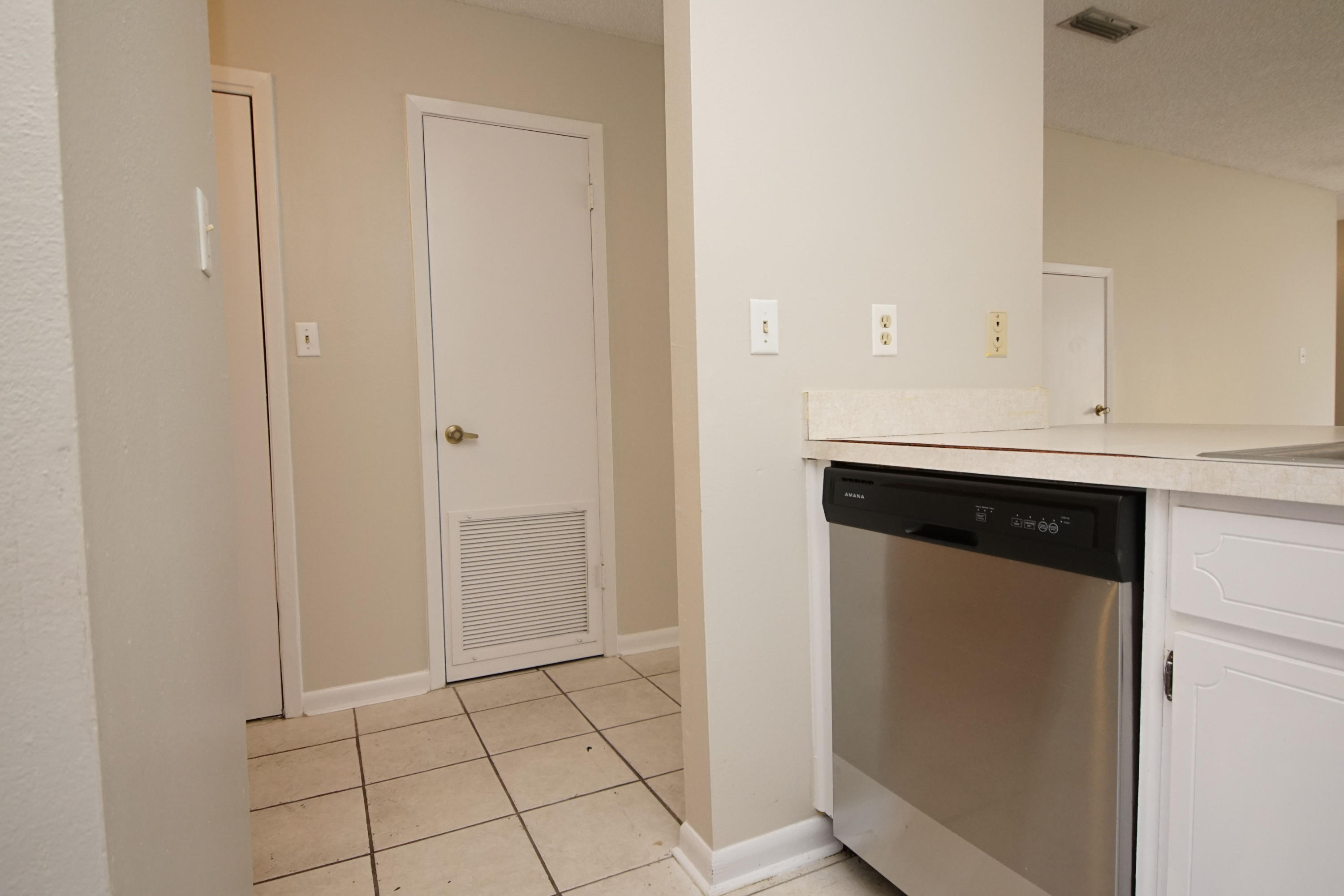 SANDALWOOD MANOR 1ST ADDN - Residential