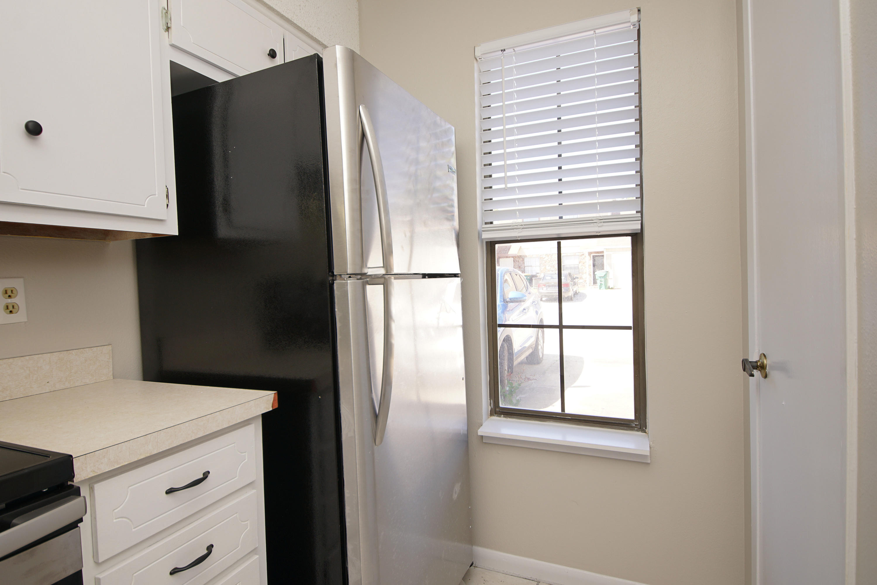 SANDALWOOD MANOR 1ST ADDN - Residential