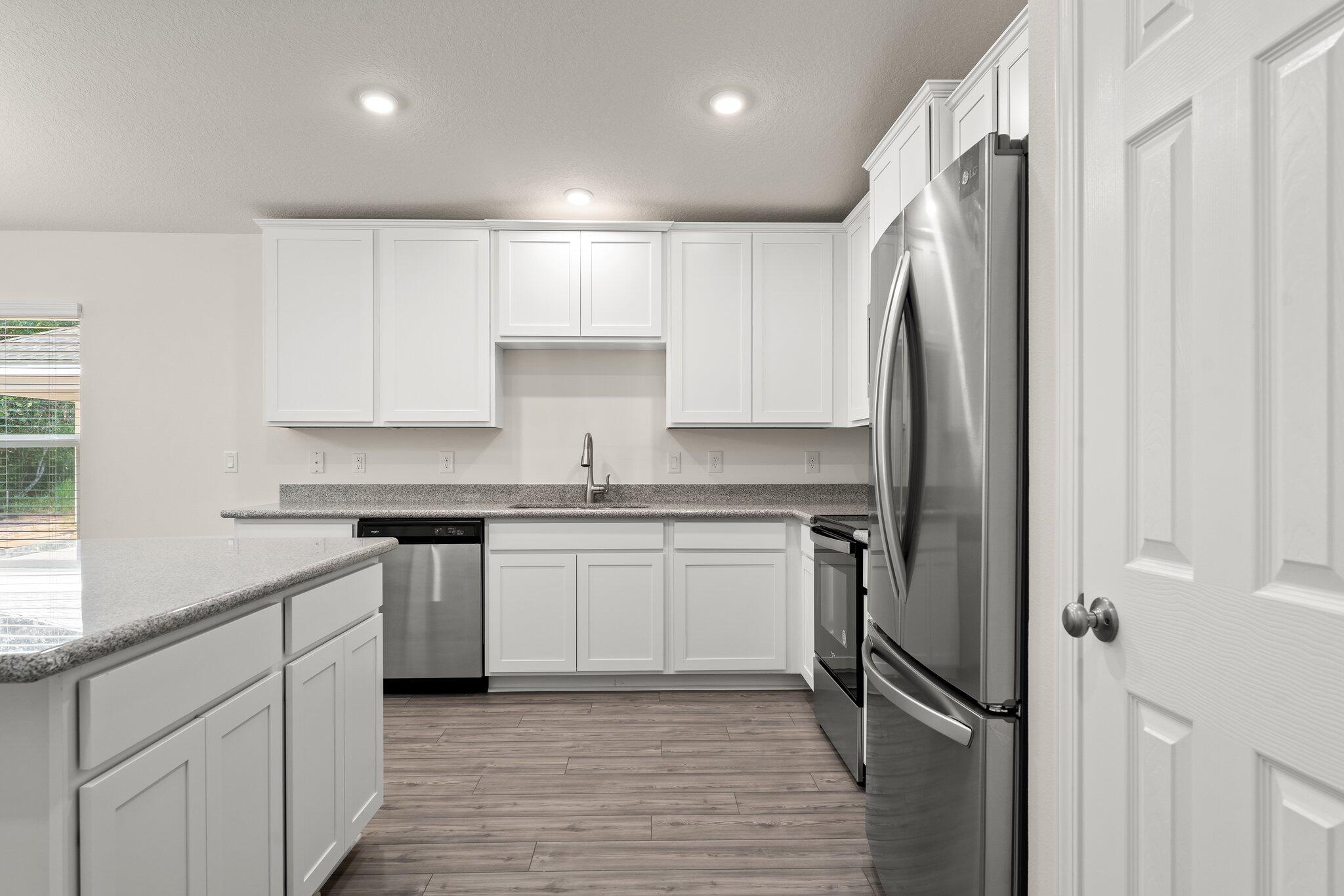 RIVERWALK PH I - Residential Lease