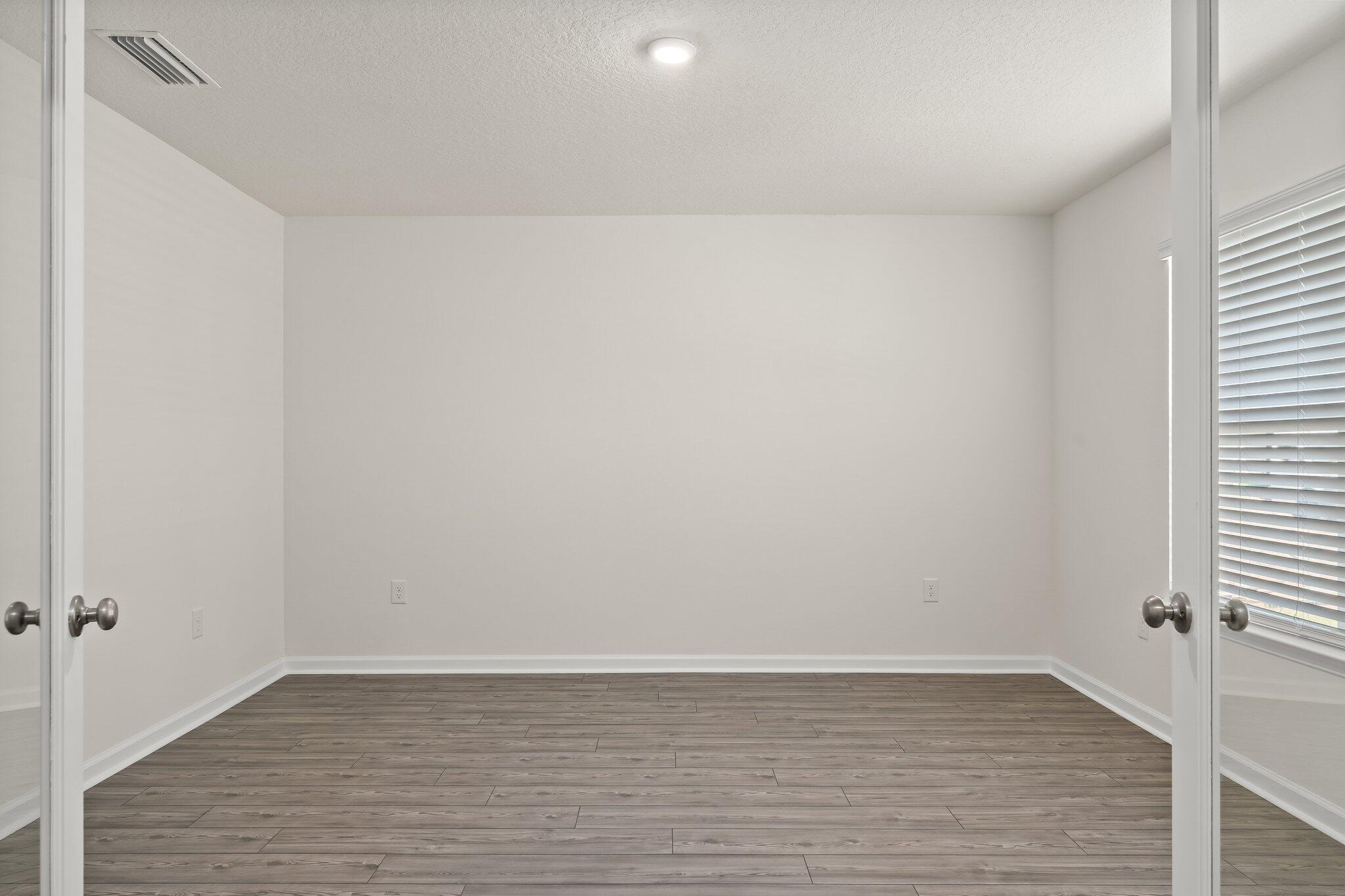 RIVERWALK PH I - Residential Lease