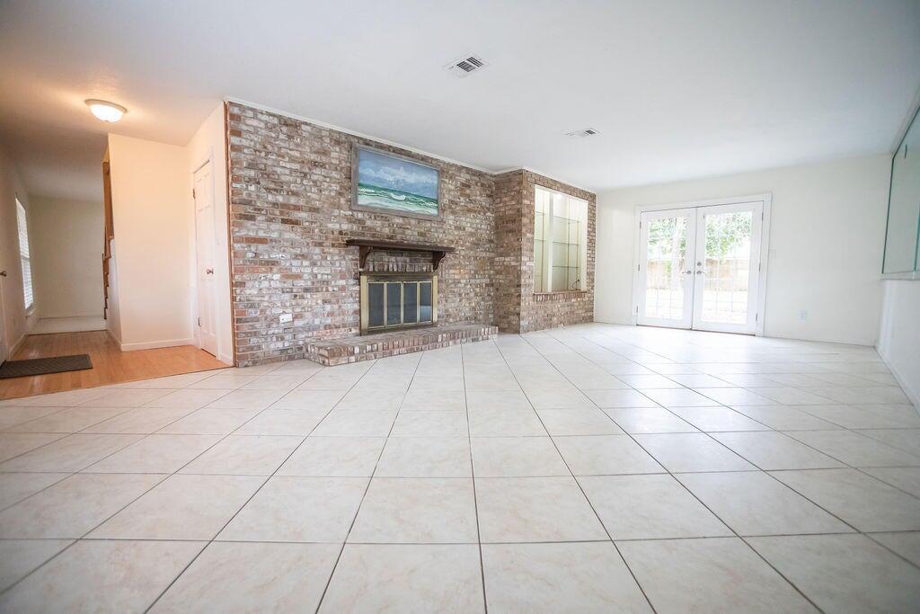 EDGEWATER VILLAGE - Residential Lease