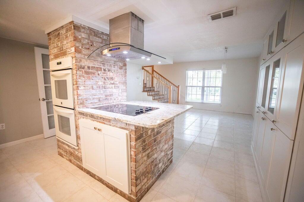 EDGEWATER VILLAGE - Residential Lease