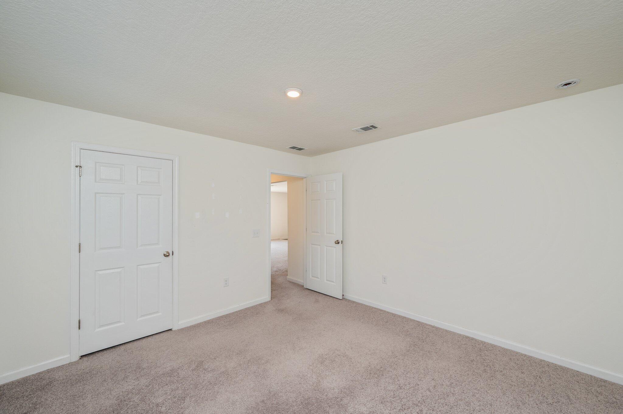 Ventura Manor - Residential Lease