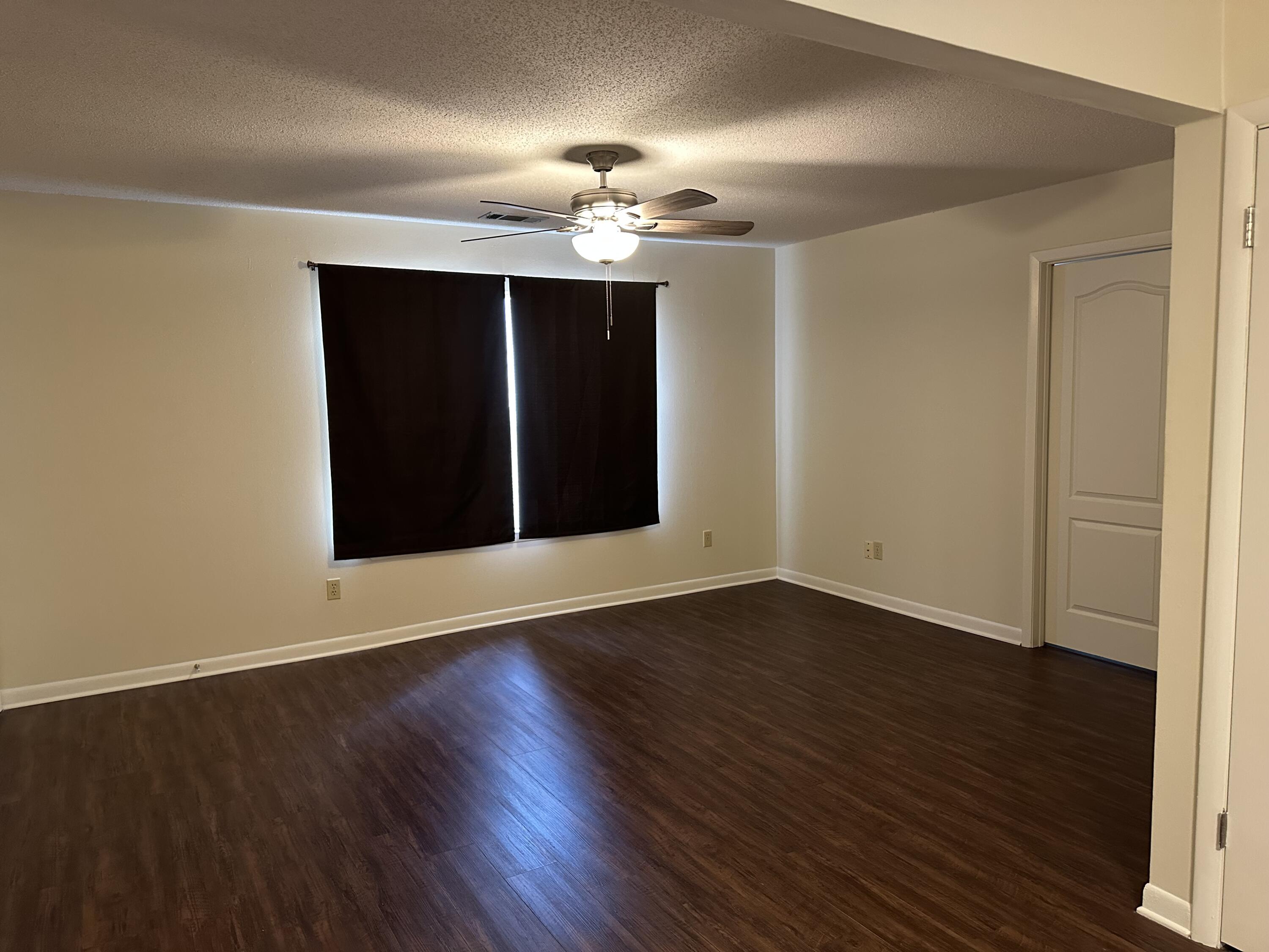 ISLAND MARK - Residential Lease