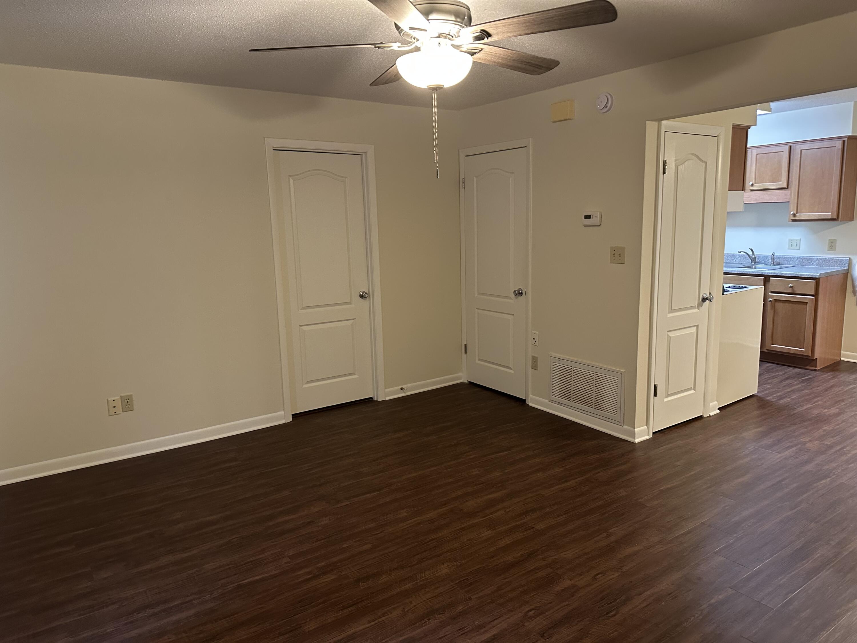 ISLAND MARK - Residential Lease