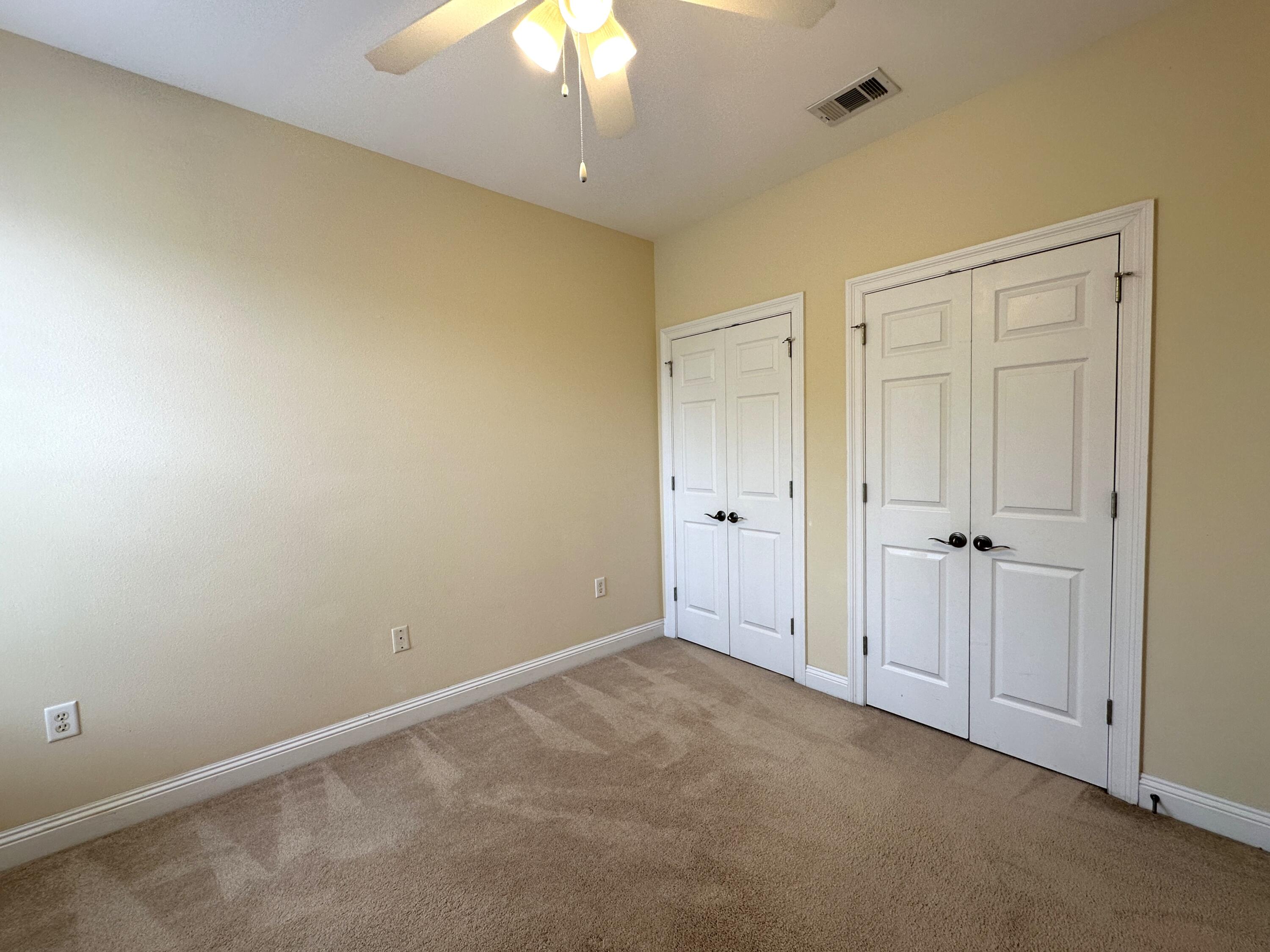 WALTON OAKS TOWNHOMES - Residential Lease