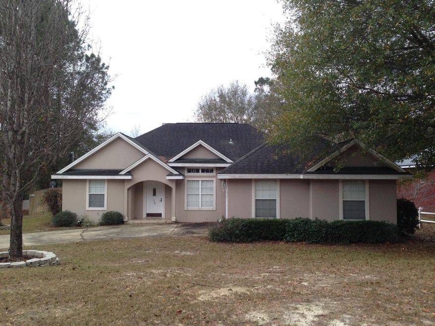 Wonderful home conveniently located on the SOUTH end of Crestview. About as close as you can get to the bases while still living in Crestview. This 3 bedroom 2 bath home offers an open split bedroom floor plan with a large living area, separate dining area and breakfast nook. Don't let the size fool you, the layout allows for maximum use of the square footage. The living area features a corner wood burning fireplace. Kitchen has all appliances along with a tile back splash. Back yard is privacy fenced. Side entry 2 car garage offers plenty of space.