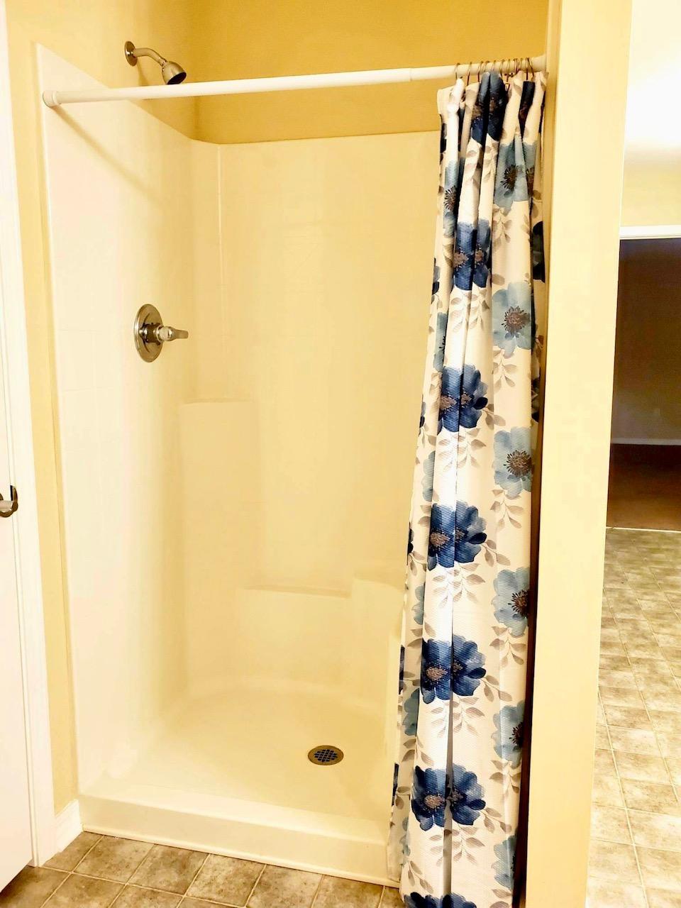 PLANTATION WOODS - Residential