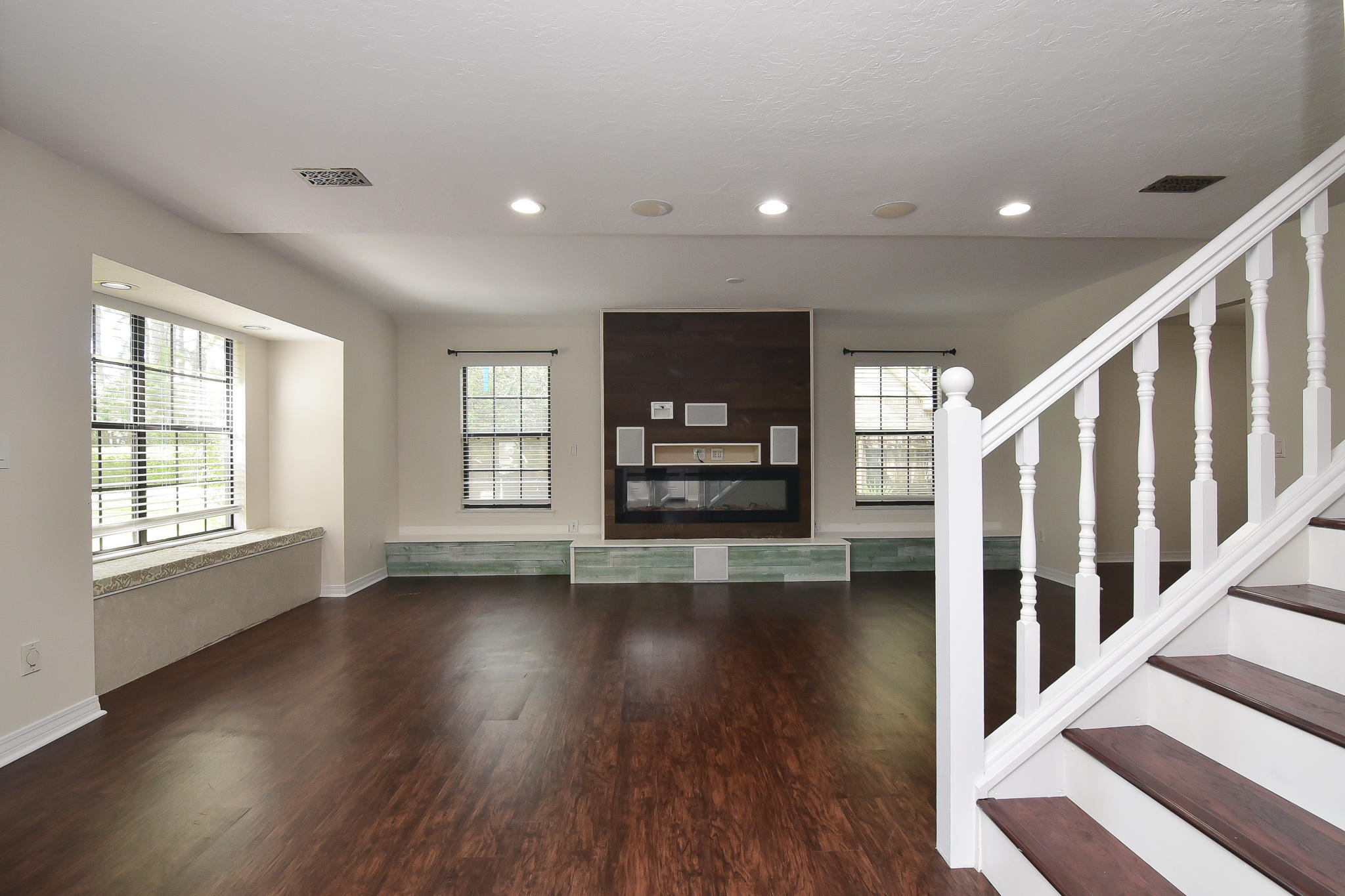 ST ANDREWS EAST BLUEWATER BAY - Residential