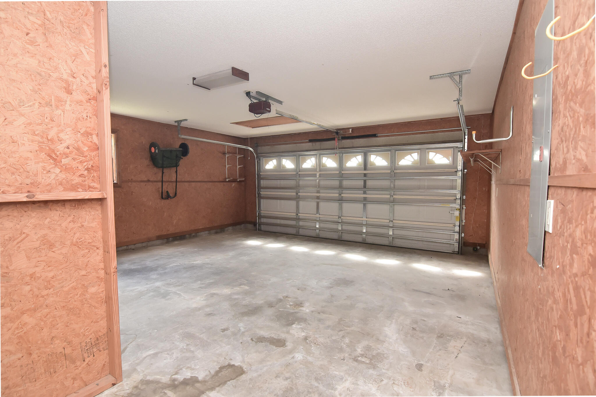 ST ANDREWS EAST BLUEWATER BAY - Residential