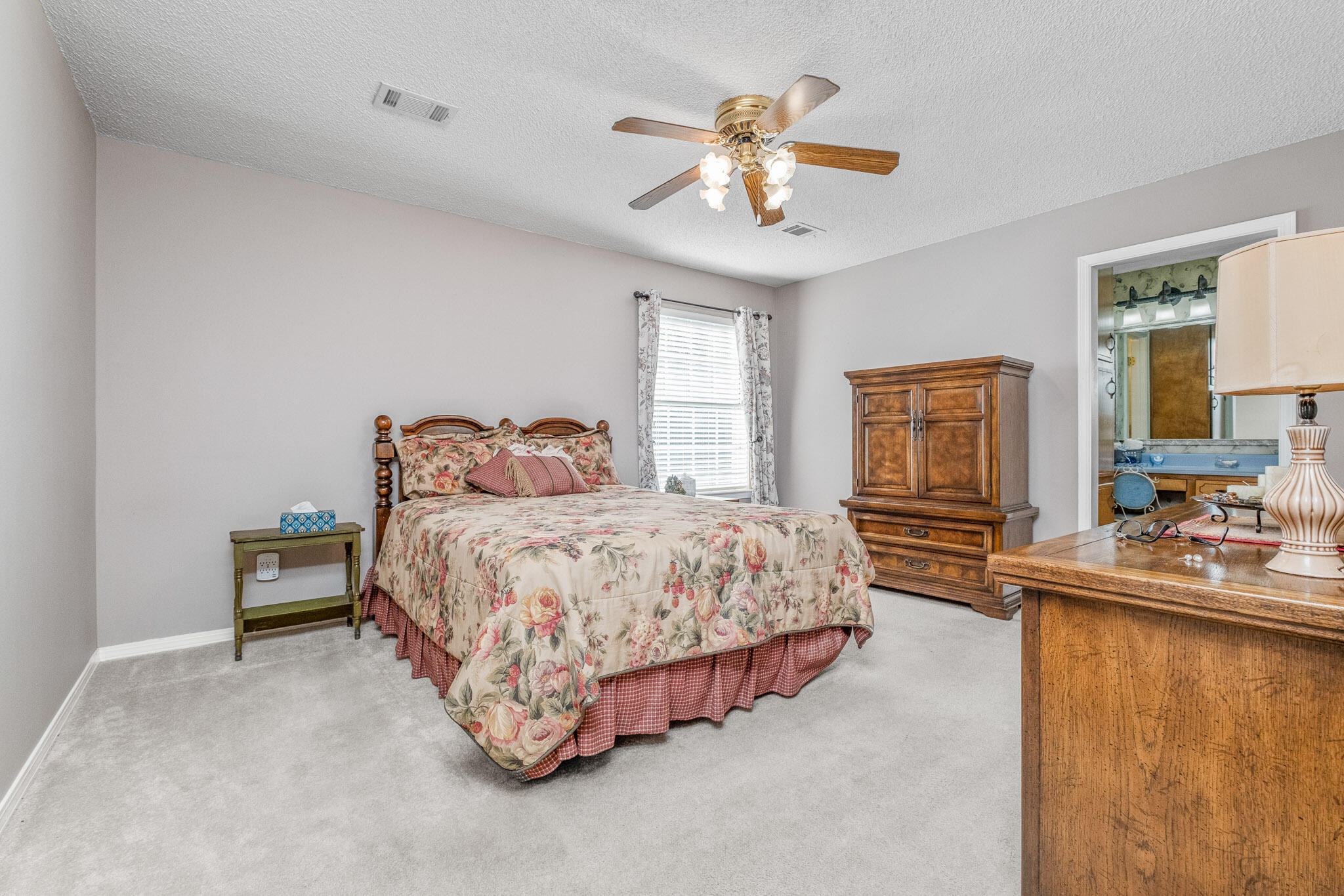 CROSS ROADS - Residential