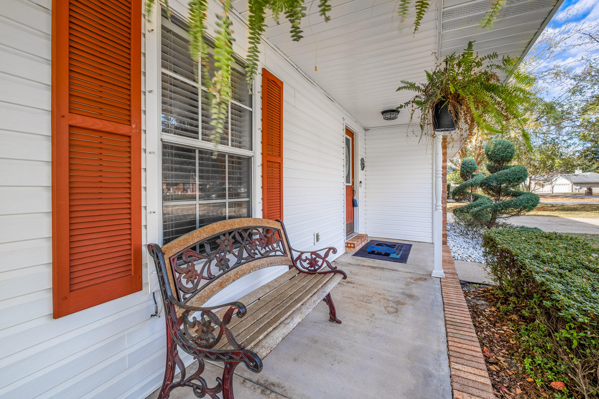 CROSS ROADS - Residential