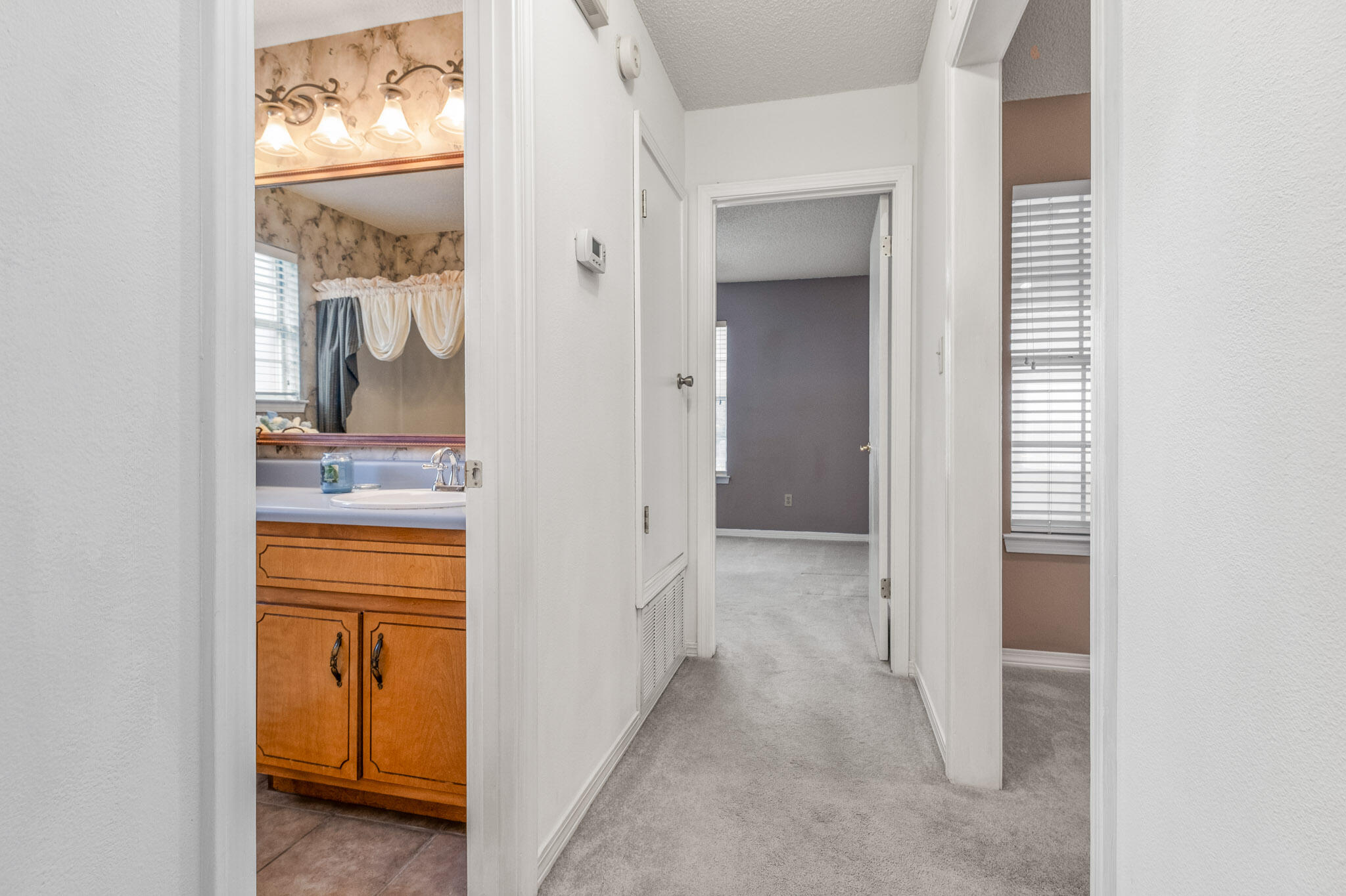 CROSS ROADS - Residential