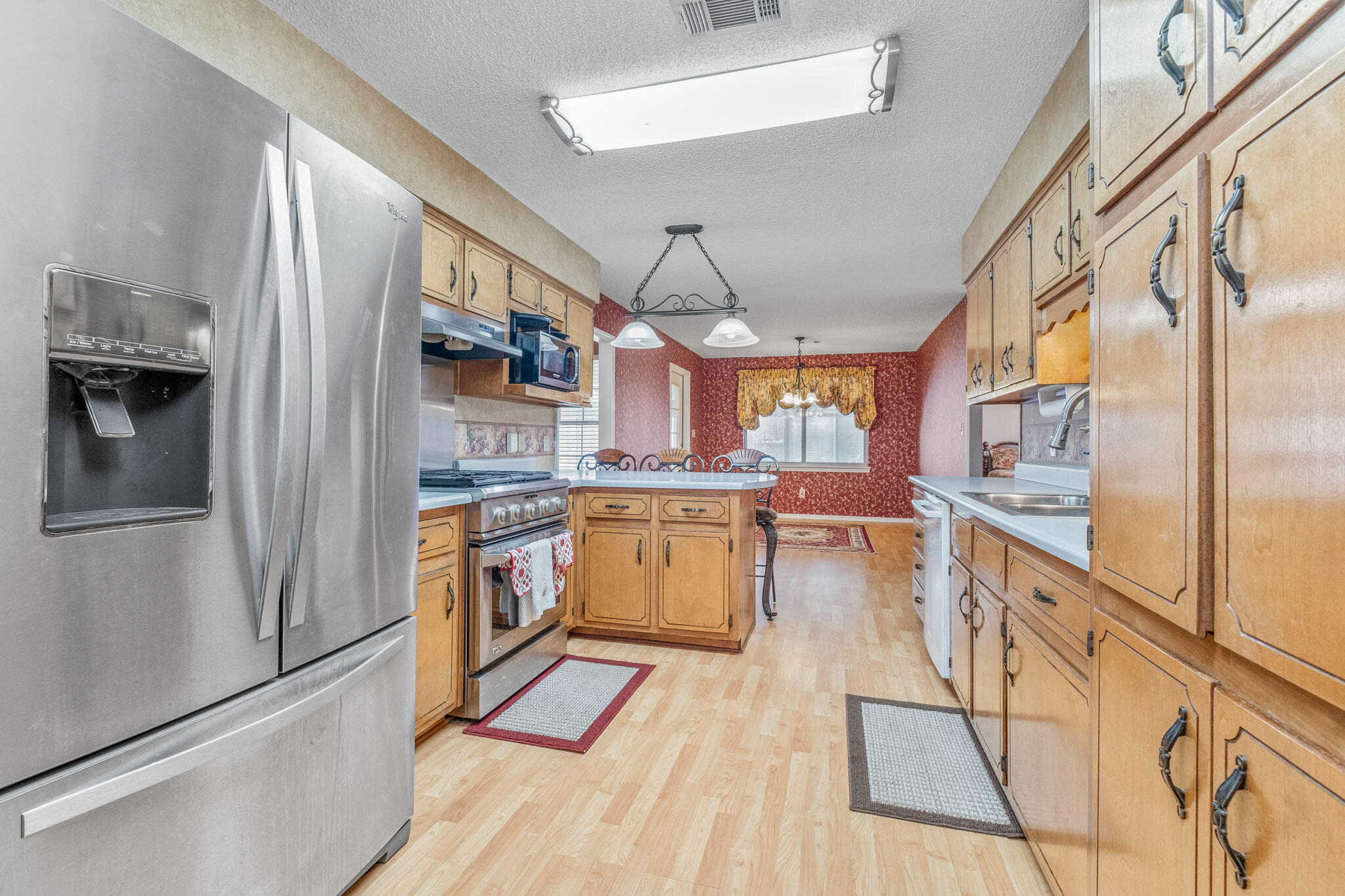 CROSS ROADS - Residential