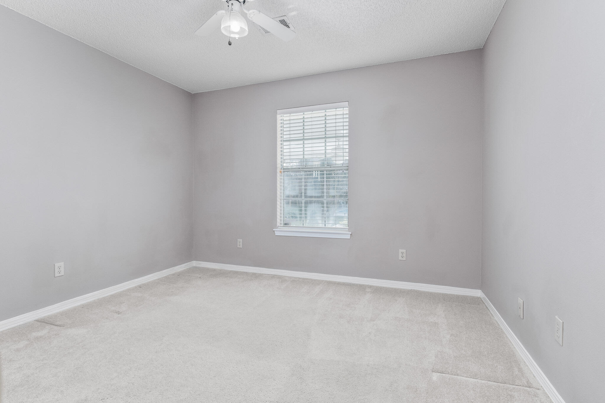 CROSS ROADS - Residential