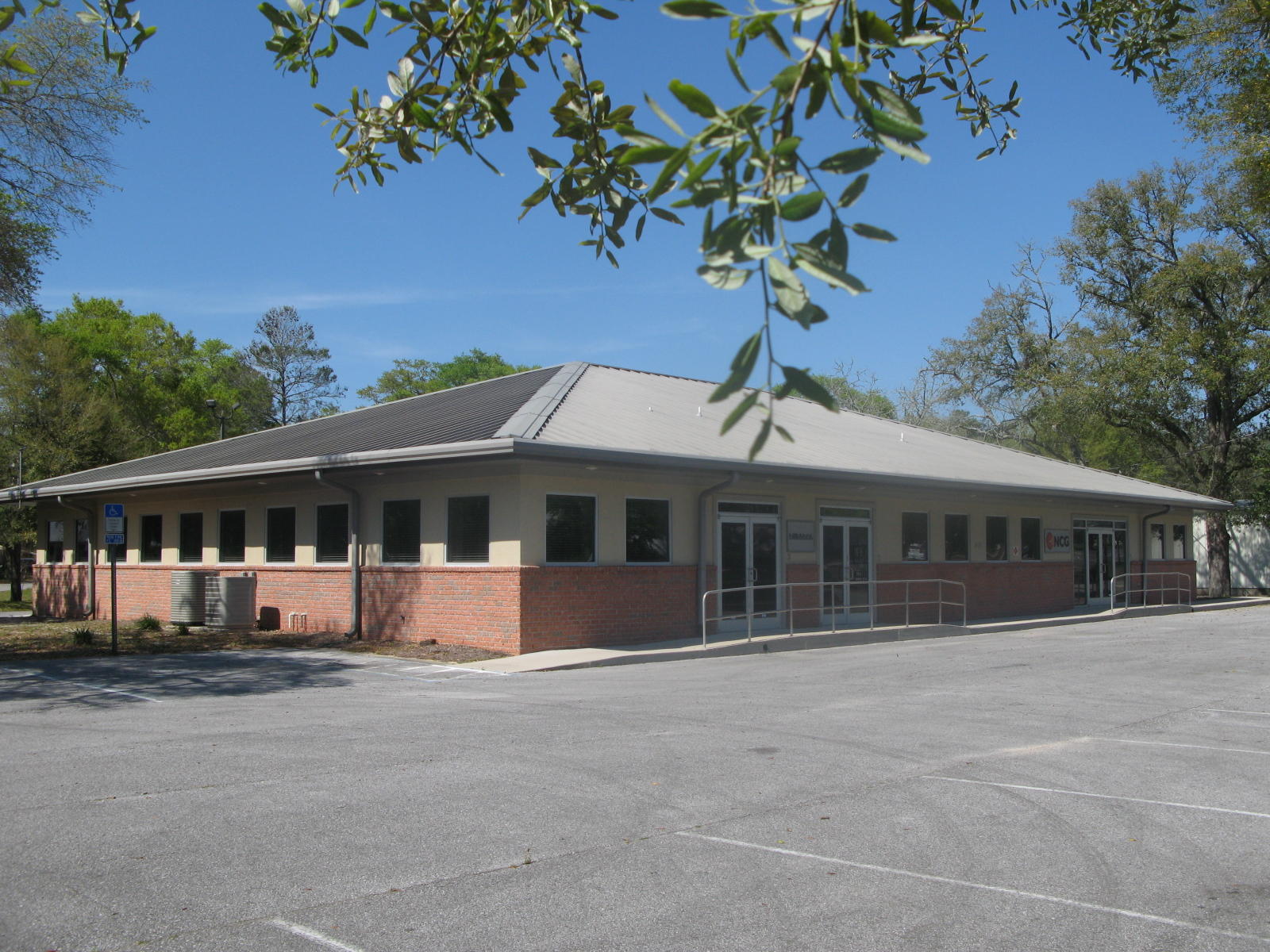 5 offices, reception 1 R/R, coffee bar, NNN. More space available.