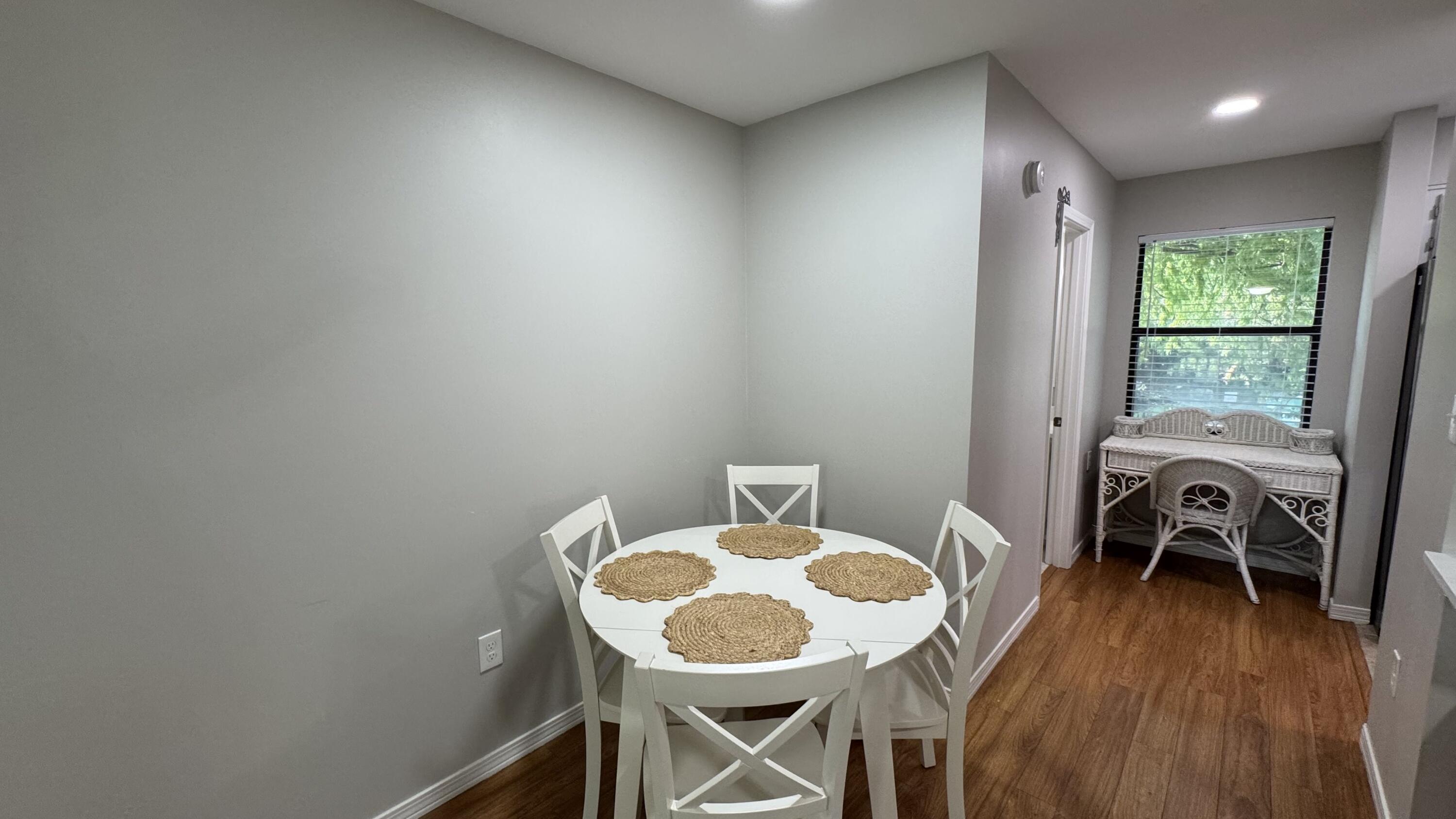 CASSINE GARDENS T/H PH 2 - Residential