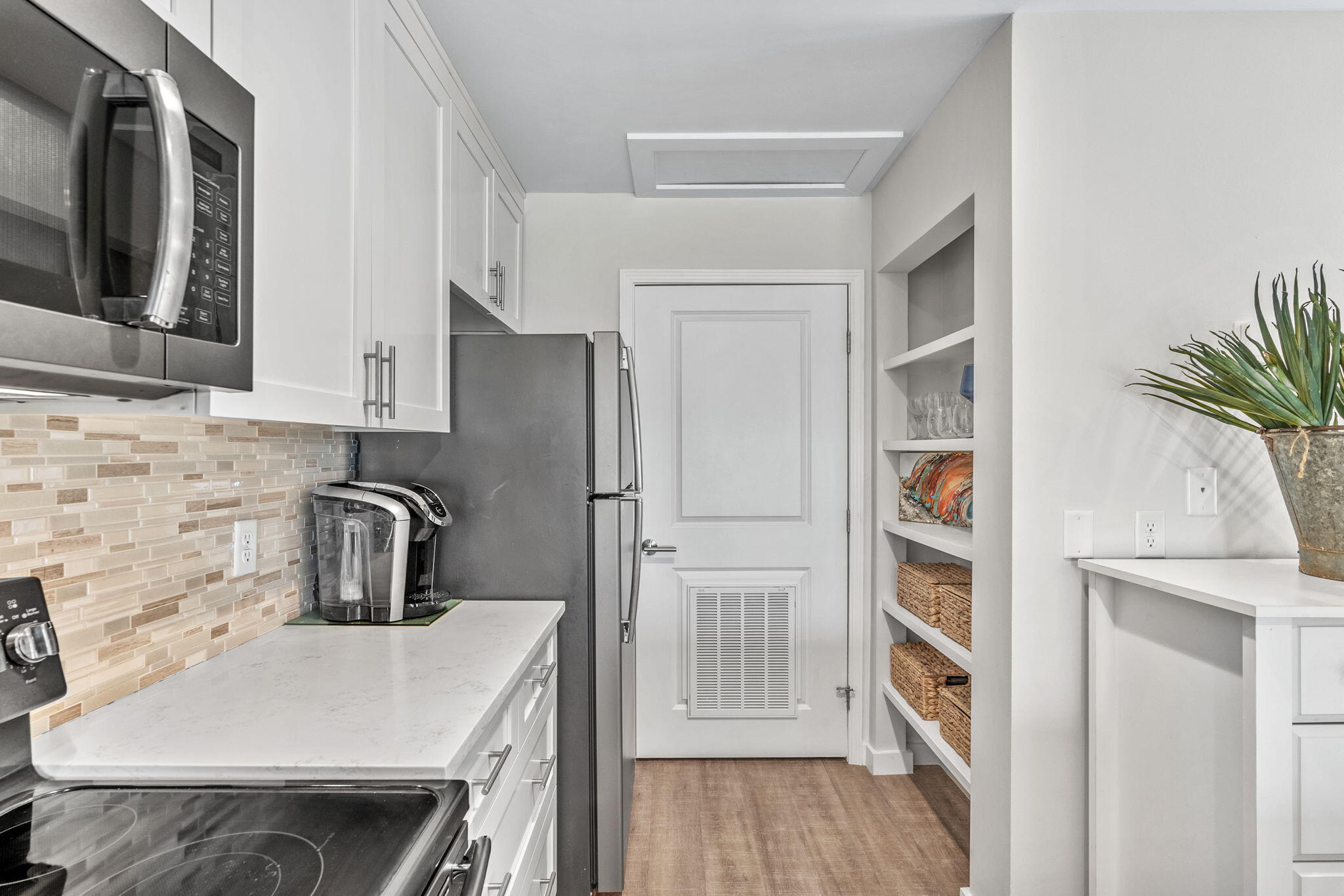 HARBOUR POINT CONDO - Residential
