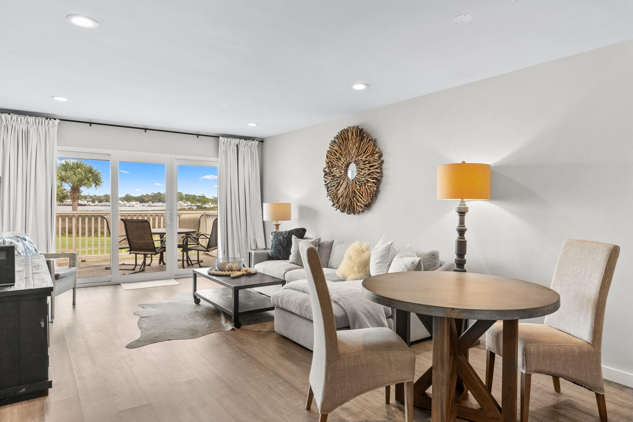 HARBOUR POINT CONDO - Residential