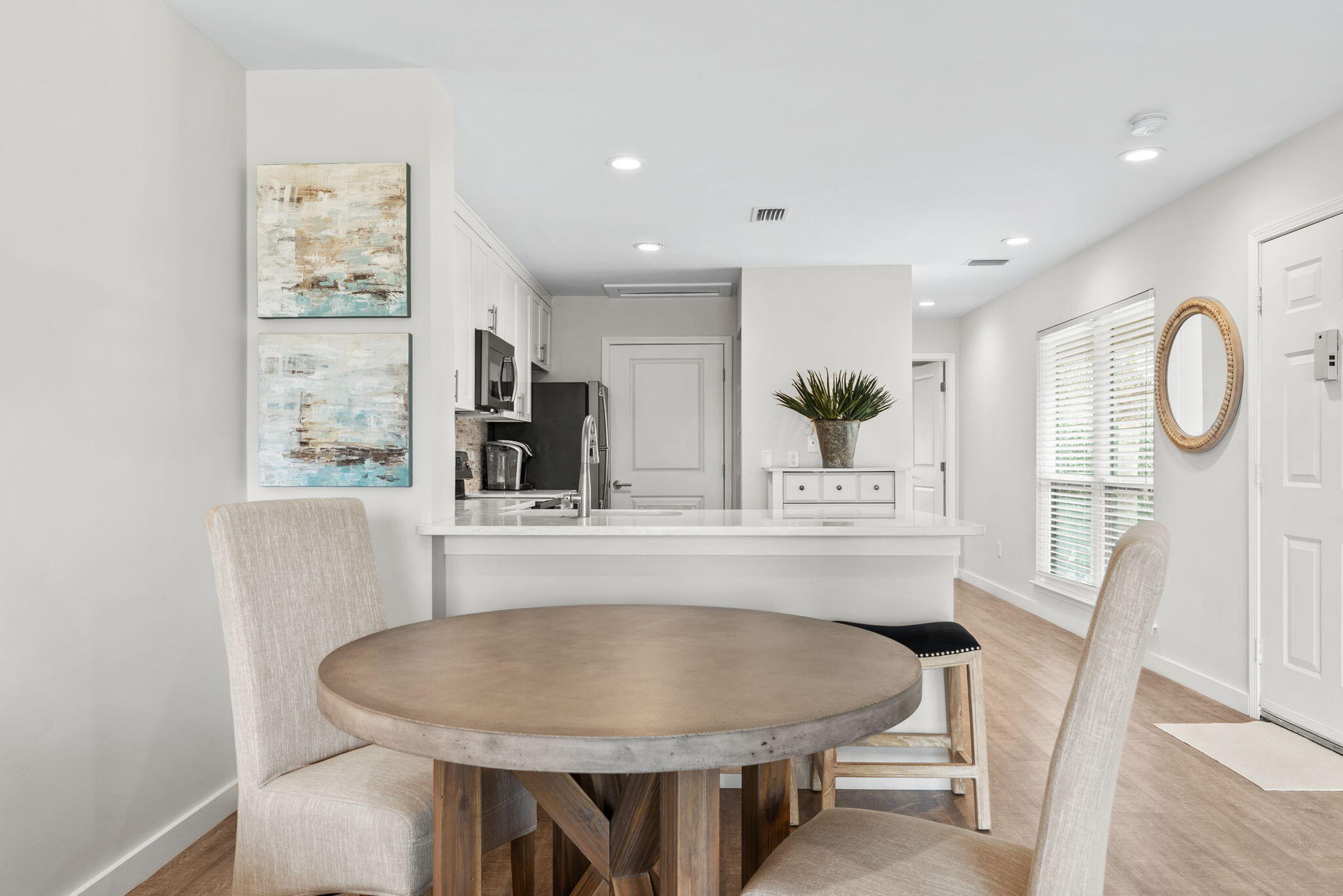 HARBOUR POINT CONDO - Residential