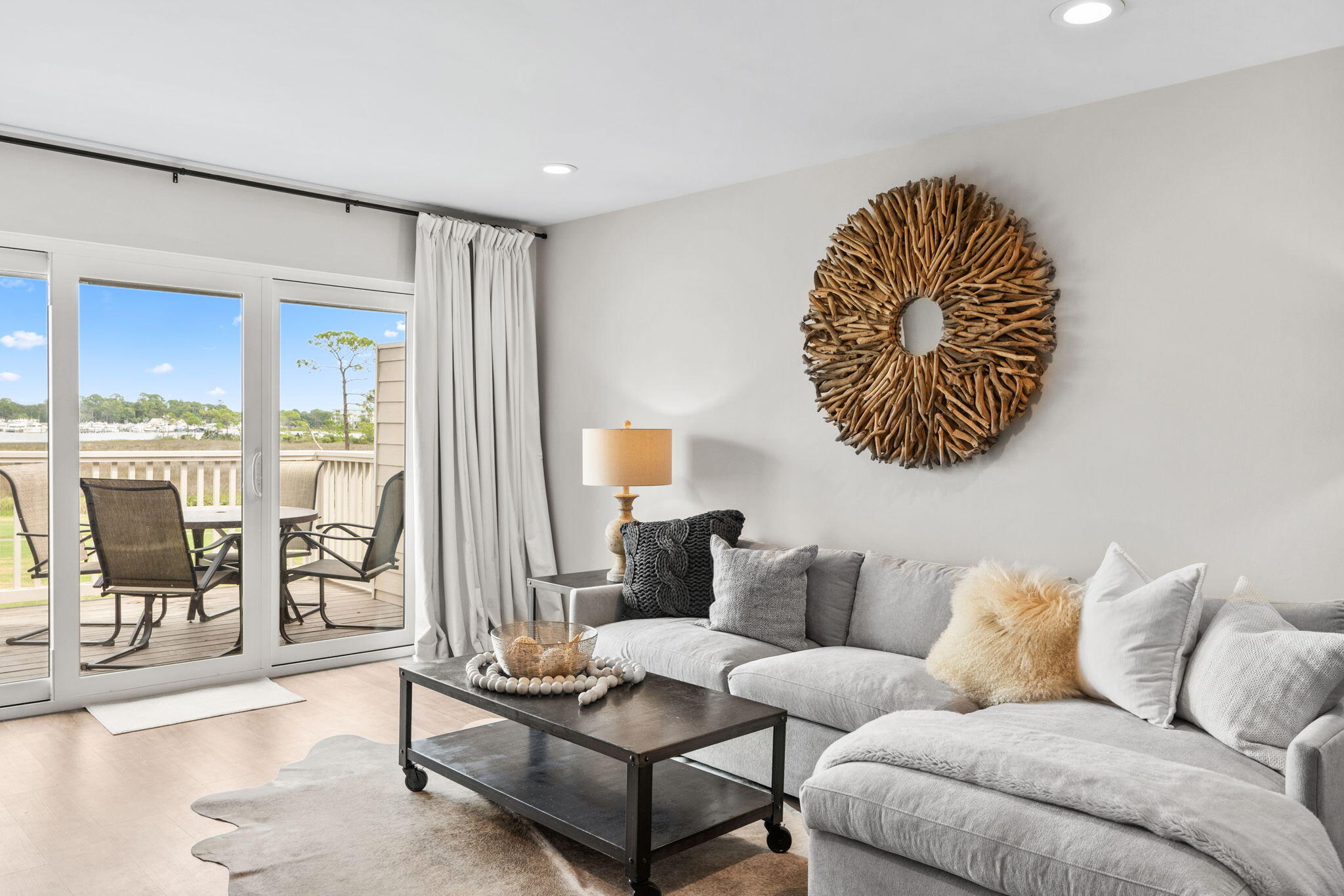 HARBOUR POINT CONDO - Residential