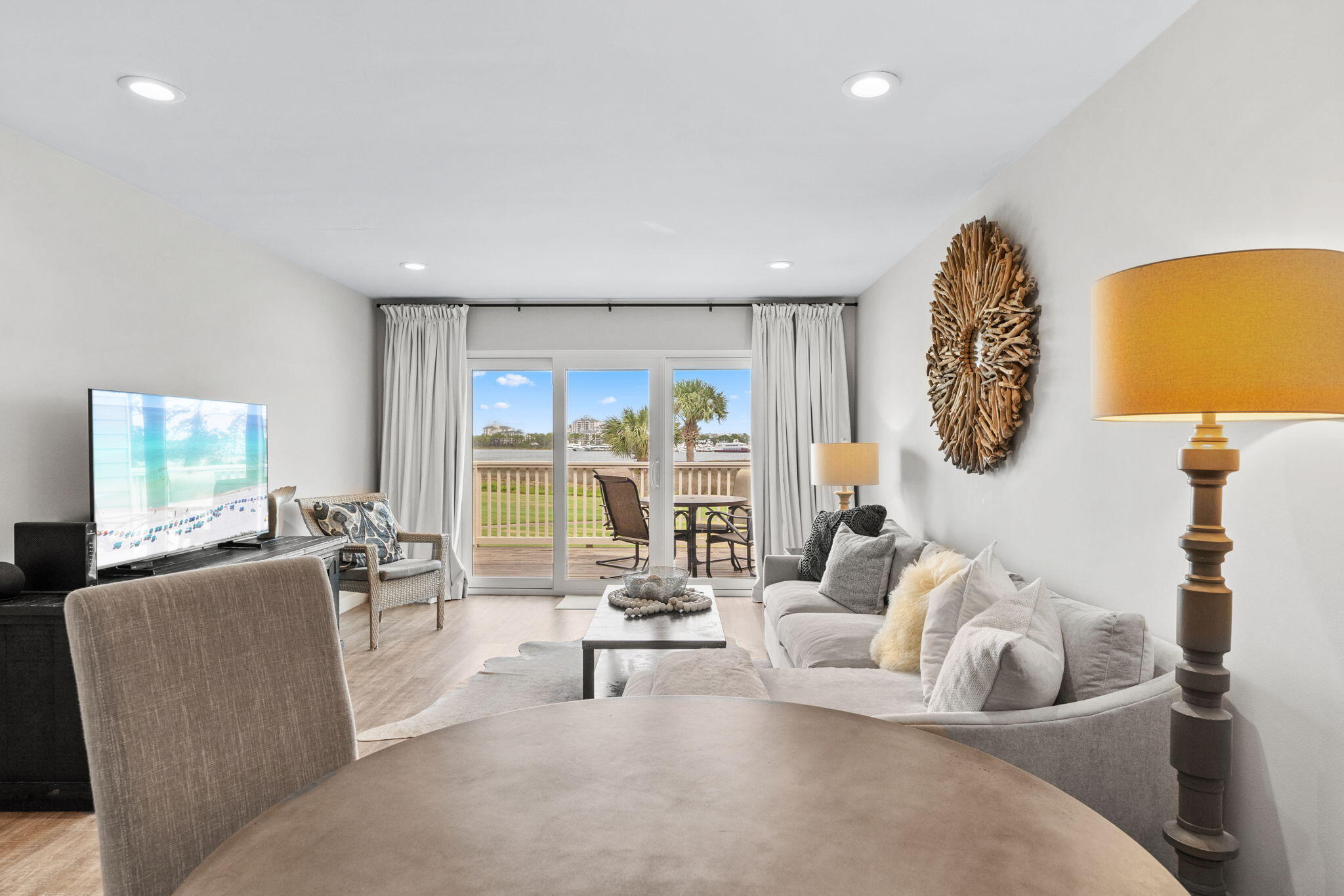 HARBOUR POINT CONDO - Residential