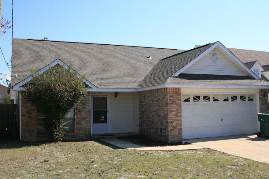 Back on the market! New roof and ready for Buyer!Located in a quiet cul-de-sac and convenient to everything. New wood flooring and the A/C is less then 2 years old. The spacious floor plan with the Master bedroom located on the first floor, just off living area with large bath and walk in closet.The upstairs area gives you views of the living area and offers split bedrooms to create a very roomy feel and lots of privacy. The attic area can also be accessed from the upstairs bedroom and has floors for additional storage.