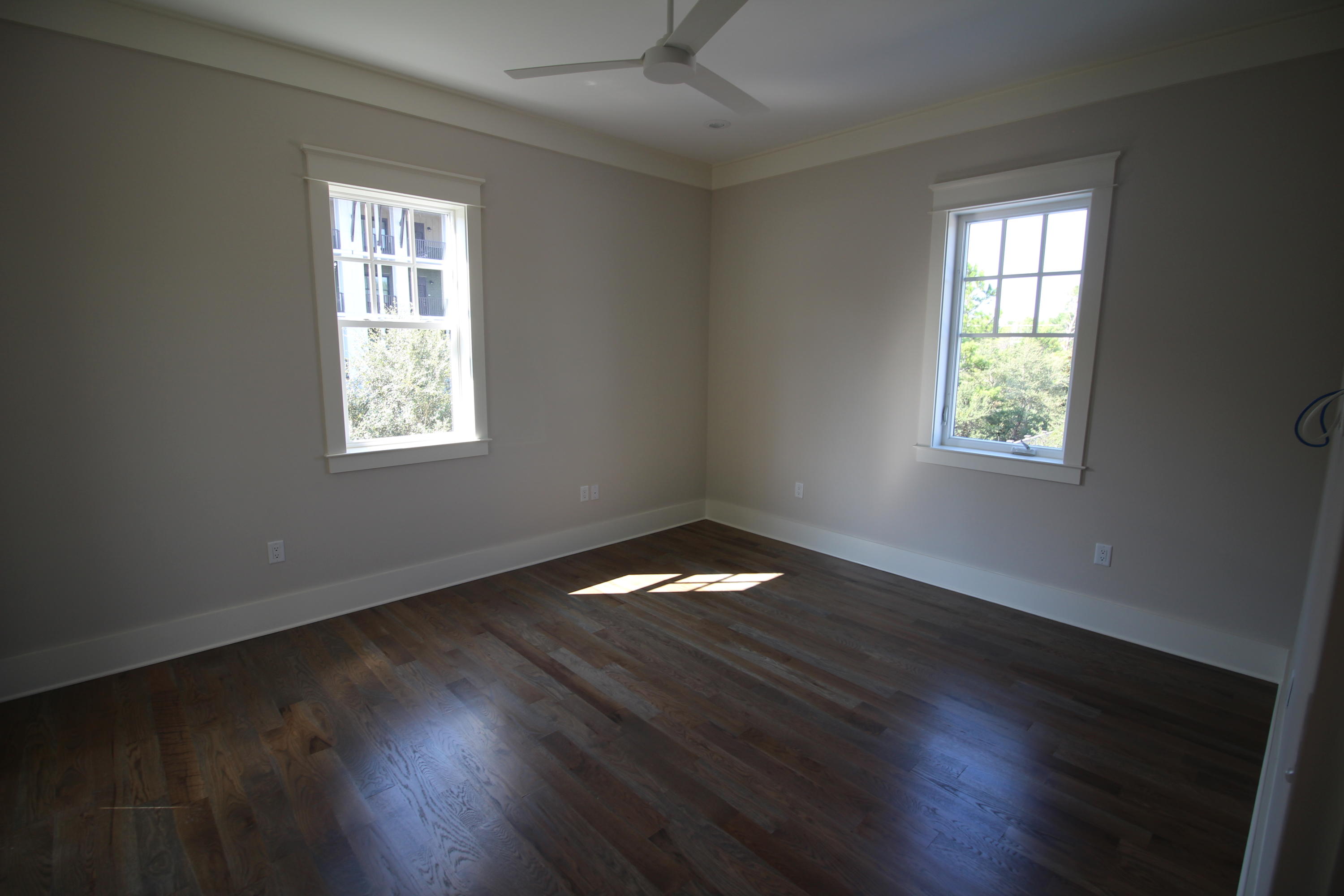 LAKESIDE AT BLUE MOUNTAIN BEACH - Residential