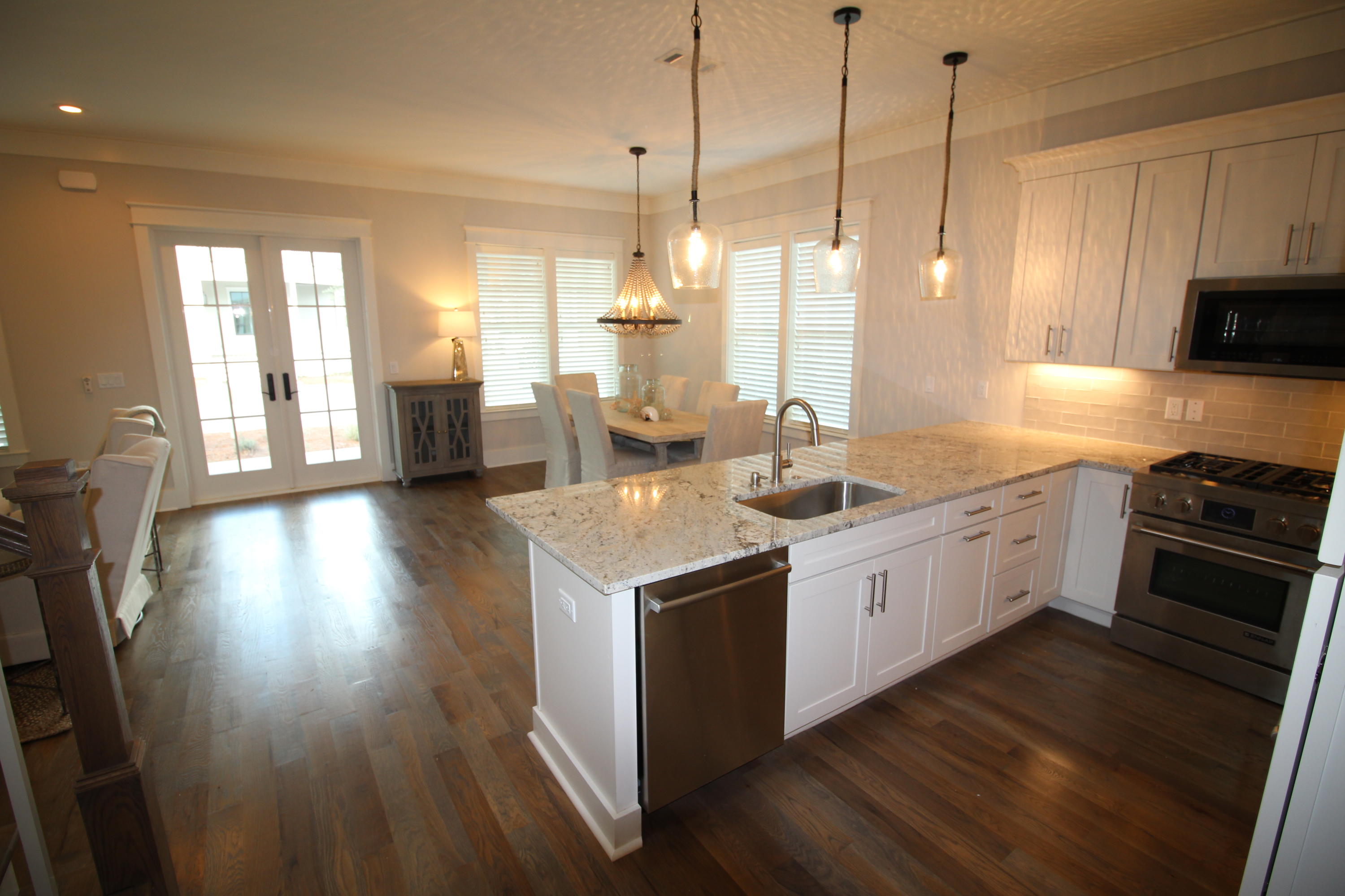 LAKESIDE AT BLUE MOUNTAIN BEACH - Residential