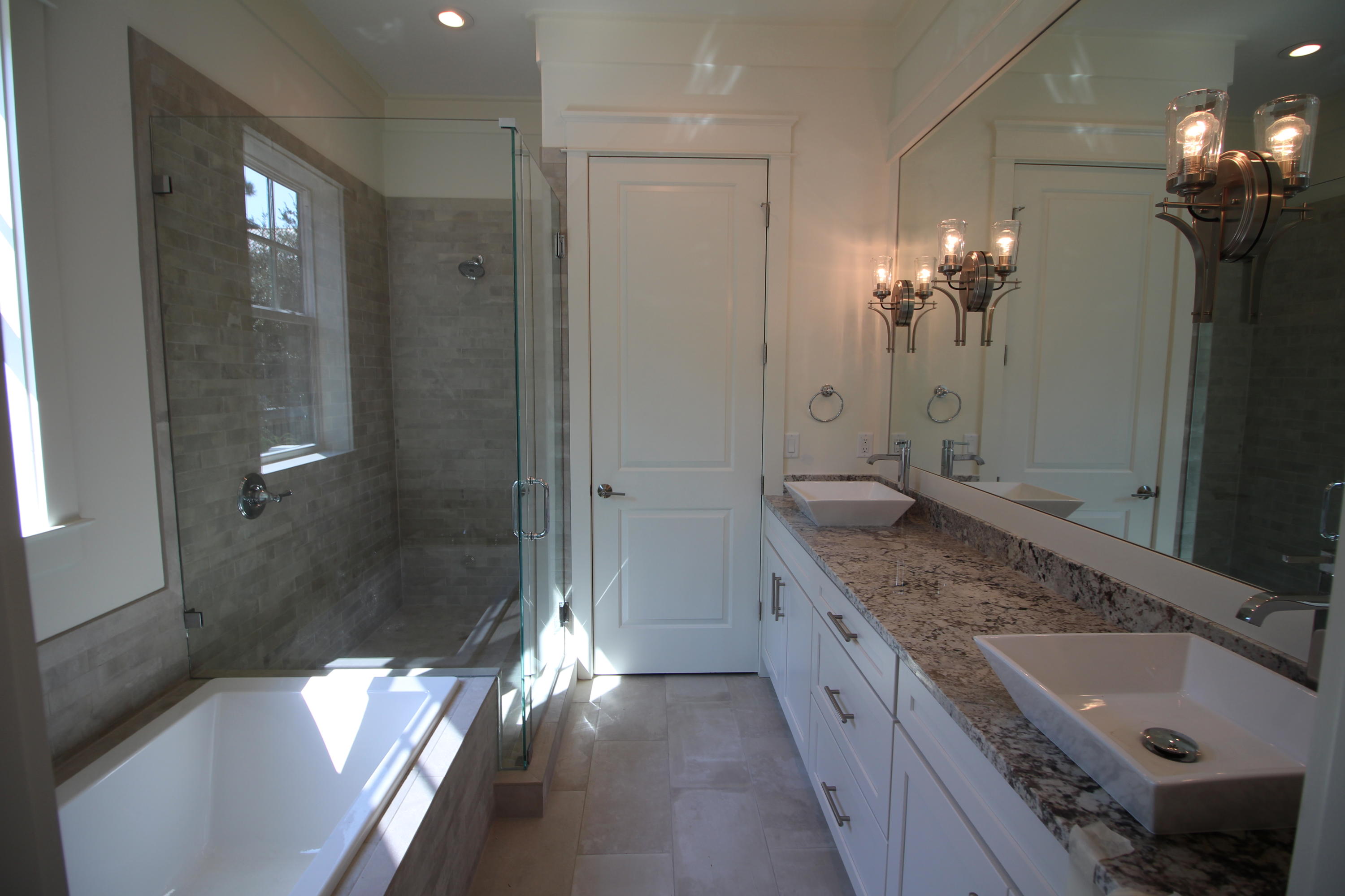 LAKESIDE AT BLUE MOUNTAIN BEACH - Residential