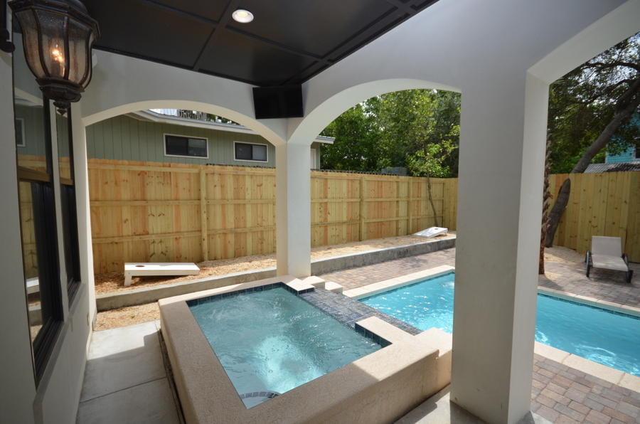 SEAGROVE 1ST ADDN - Residential