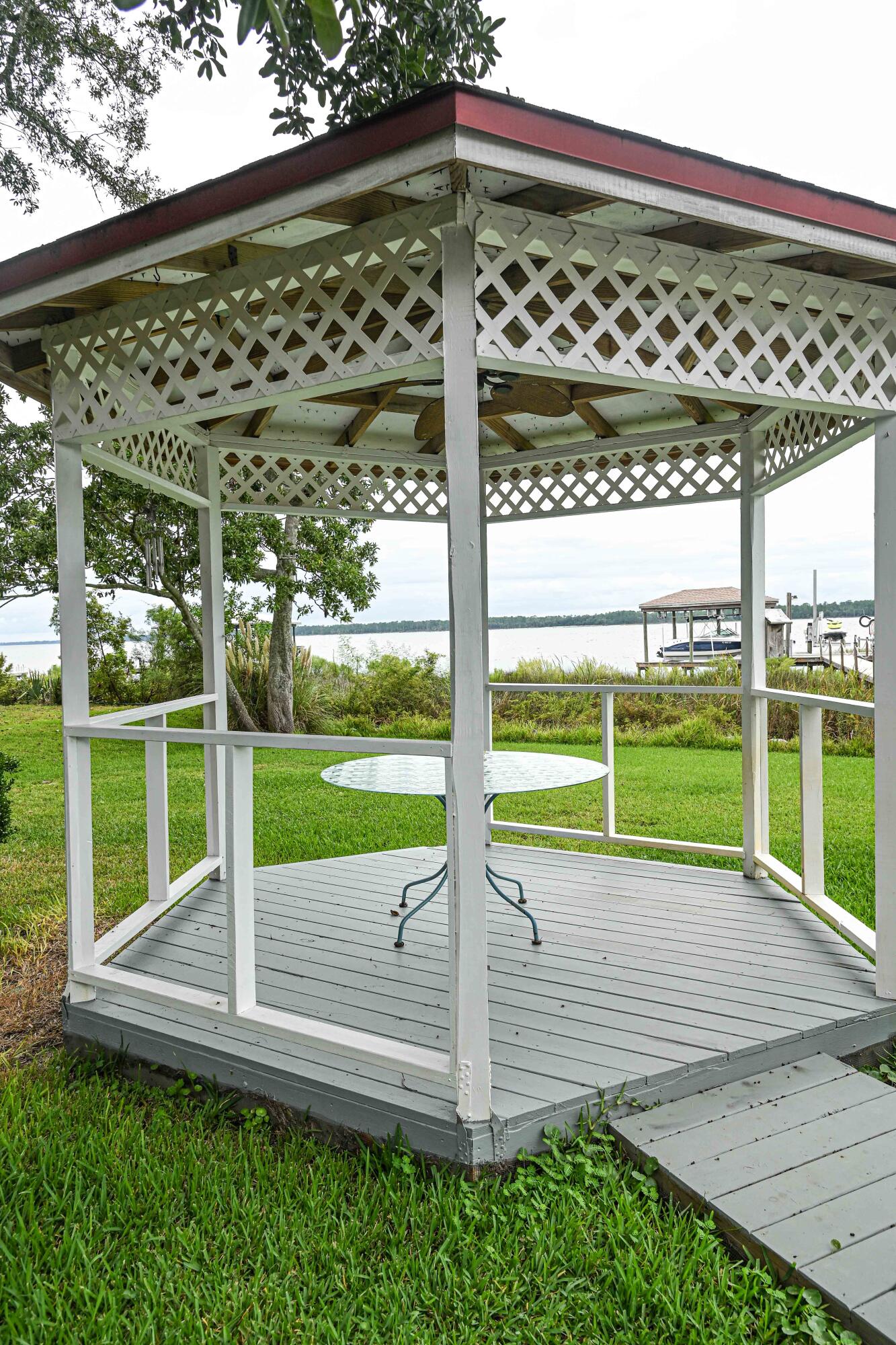 MOSSY COVE - Residential