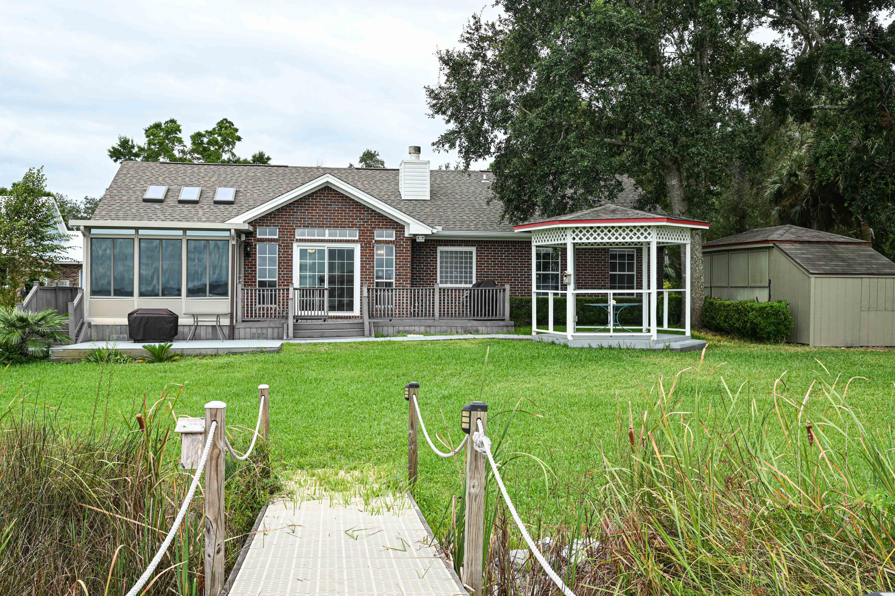 MOSSY COVE - Residential