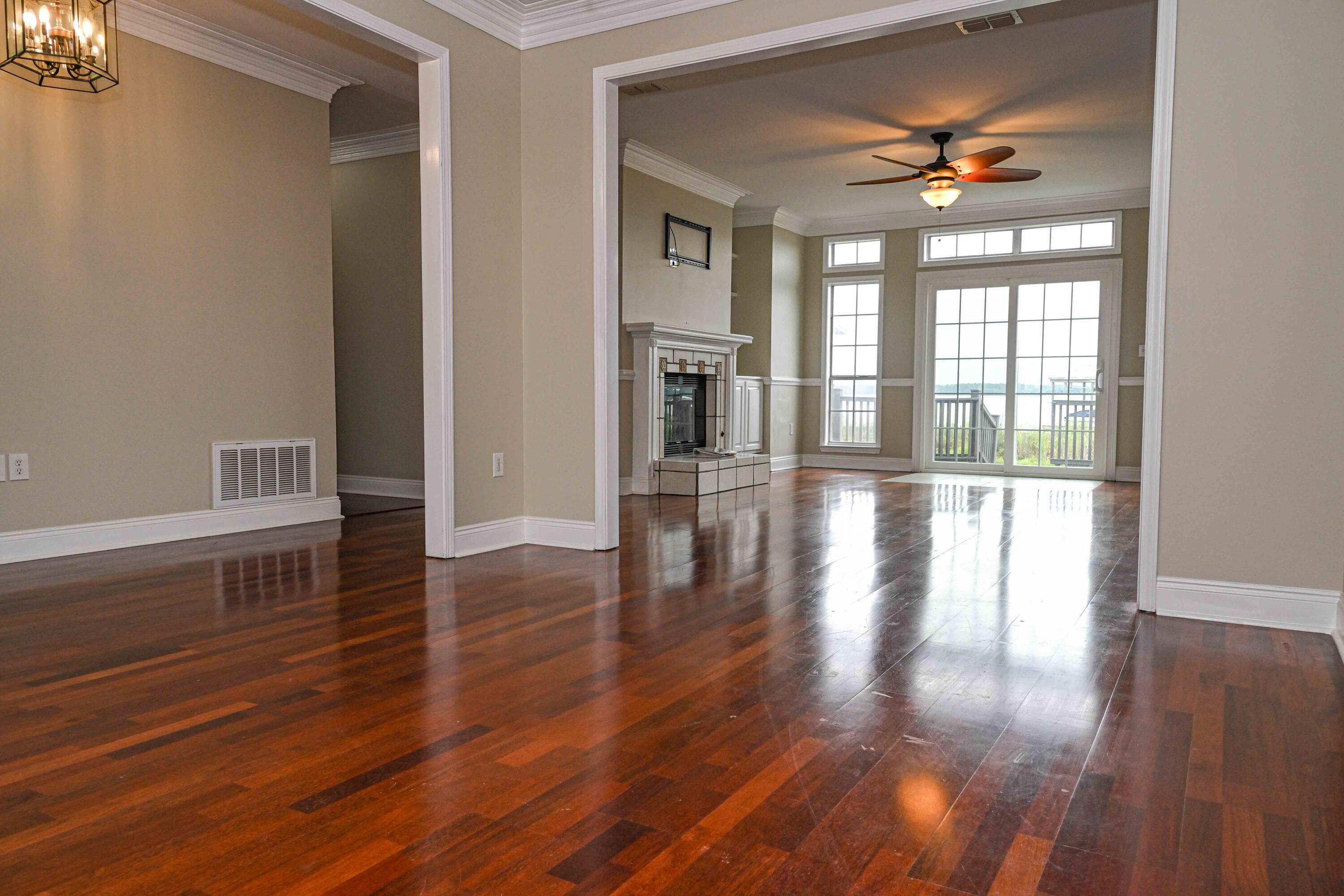 MOSSY COVE - Residential