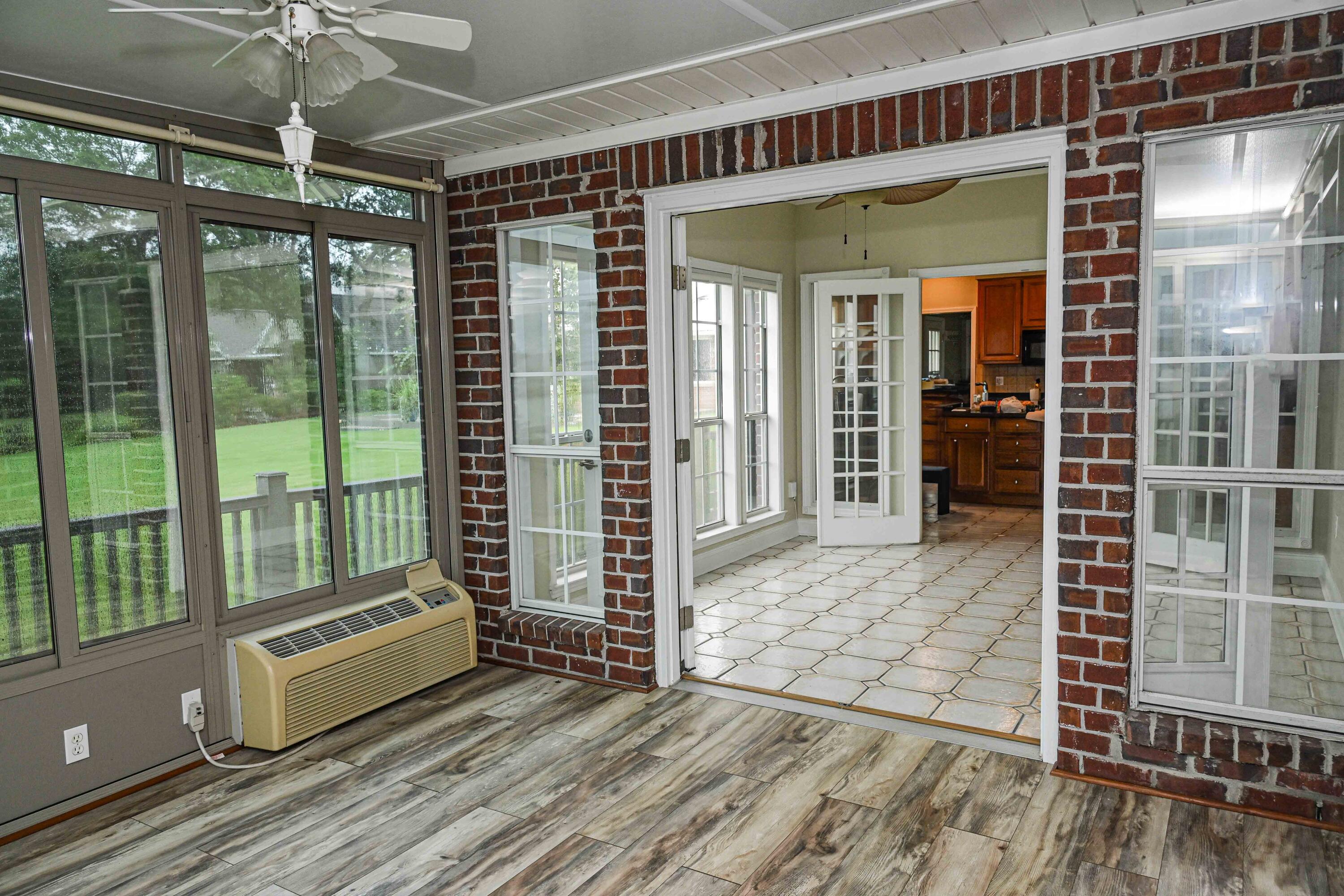 MOSSY COVE - Residential