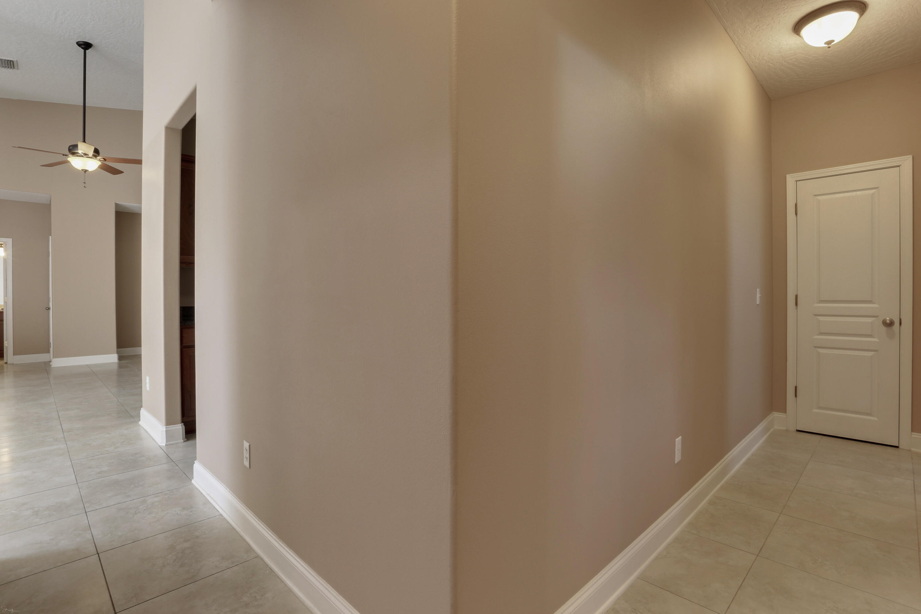 COUNTRY CLUB ESTATES 1 OF CRESTVIEW - Residential