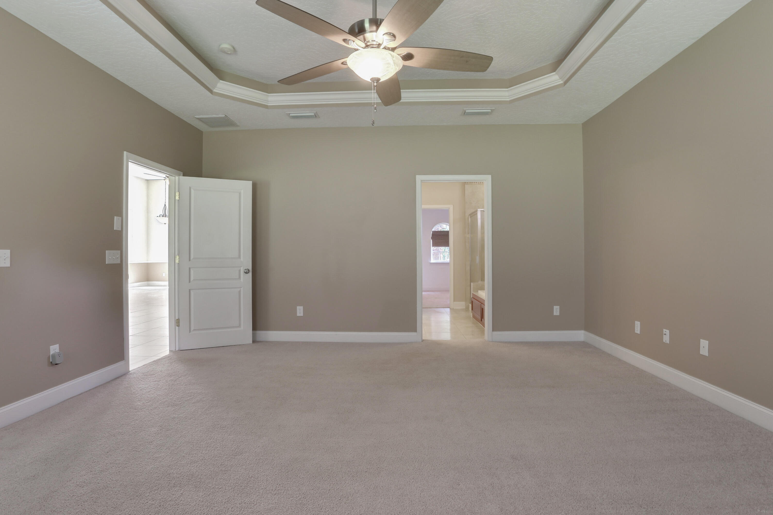 COUNTRY CLUB ESTATES 1 OF CRESTVIEW - Residential