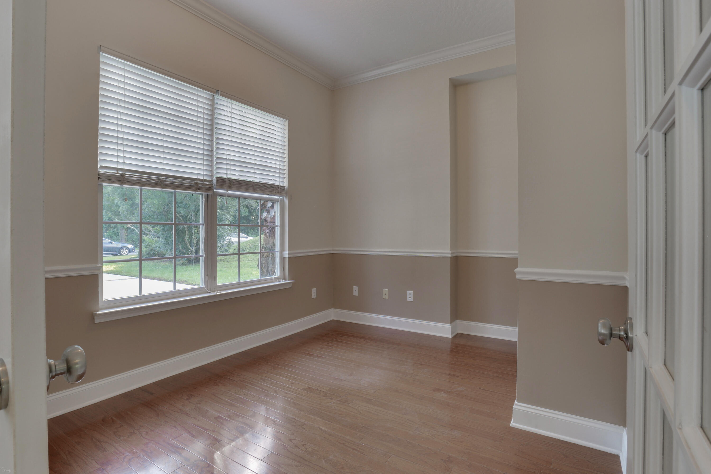 COUNTRY CLUB ESTATES 1 OF CRESTVIEW - Residential