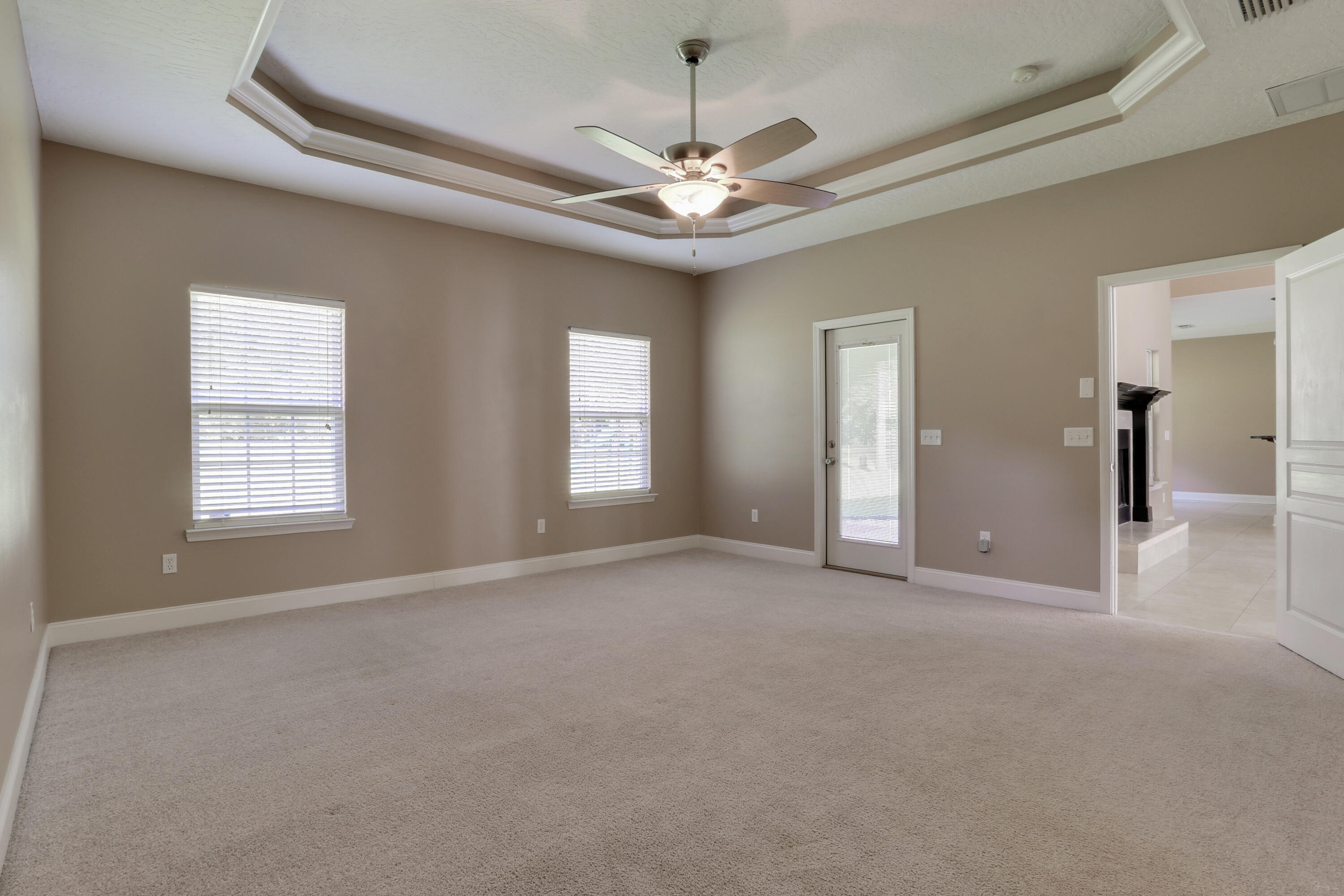 COUNTRY CLUB ESTATES 1 OF CRESTVIEW - Residential