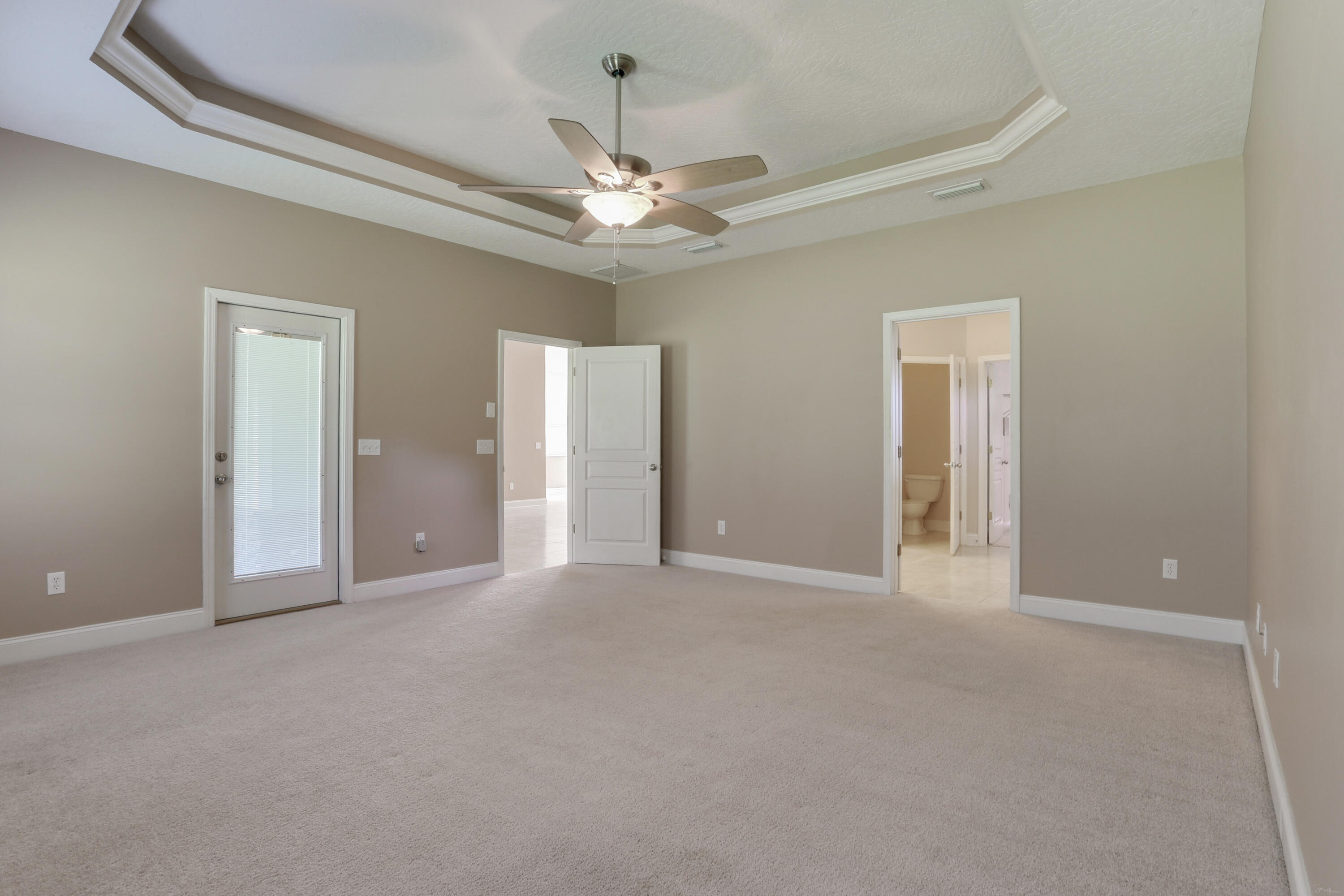 COUNTRY CLUB ESTATES 1 OF CRESTVIEW - Residential