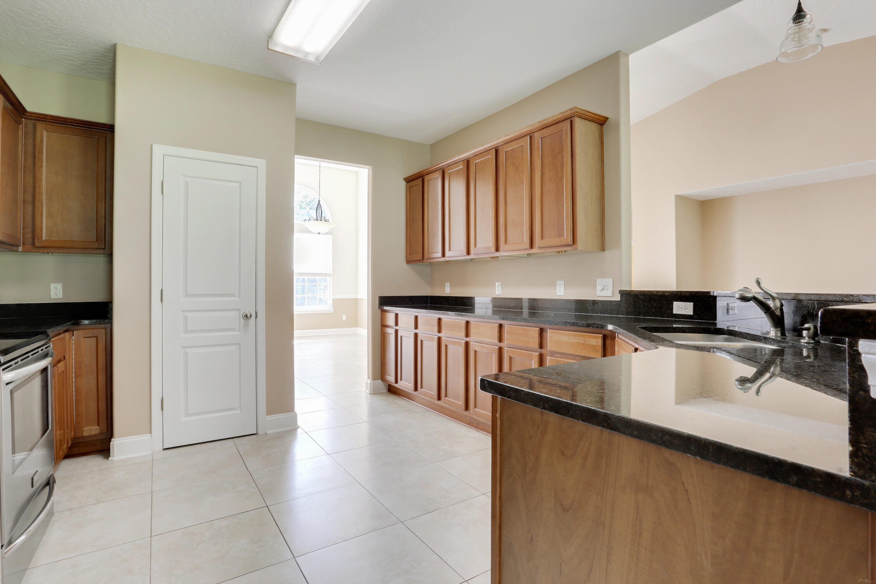 COUNTRY CLUB ESTATES 1 OF CRESTVIEW - Residential