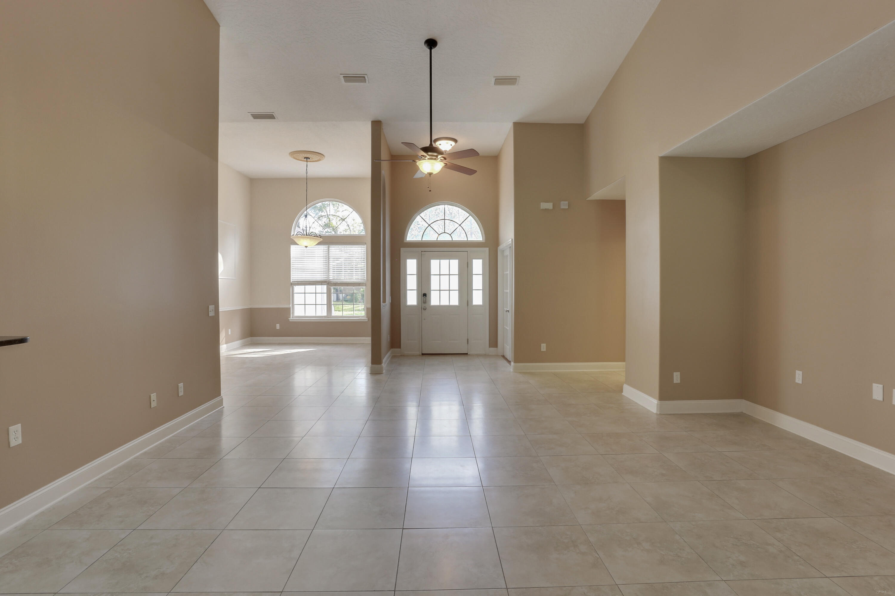 COUNTRY CLUB ESTATES 1 OF CRESTVIEW - Residential