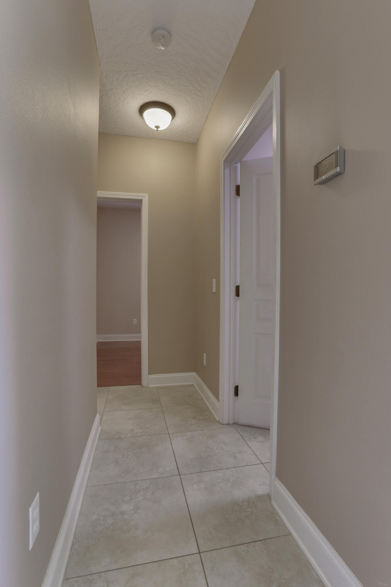 COUNTRY CLUB ESTATES 1 OF CRESTVIEW - Residential