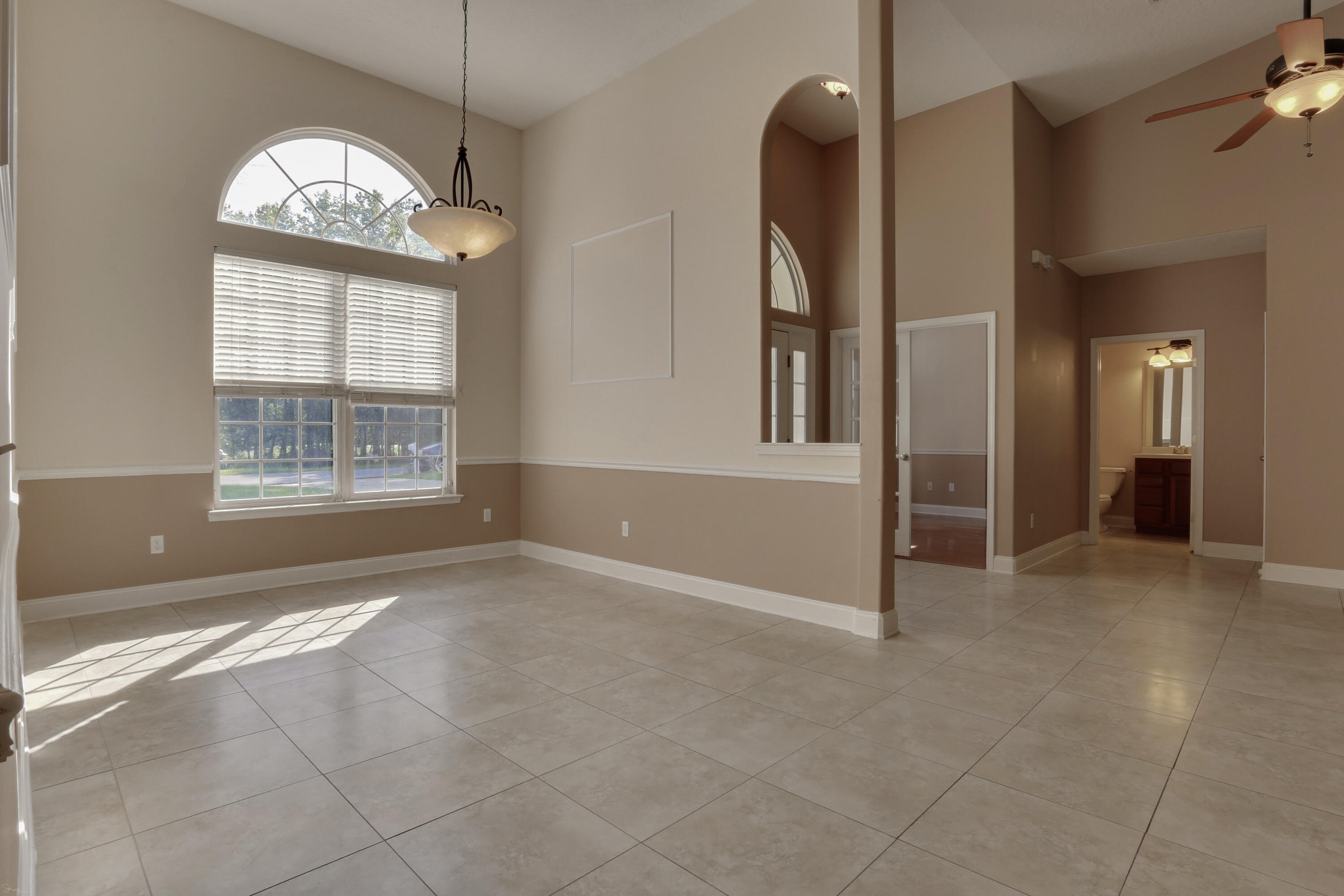 COUNTRY CLUB ESTATES 1 OF CRESTVIEW - Residential