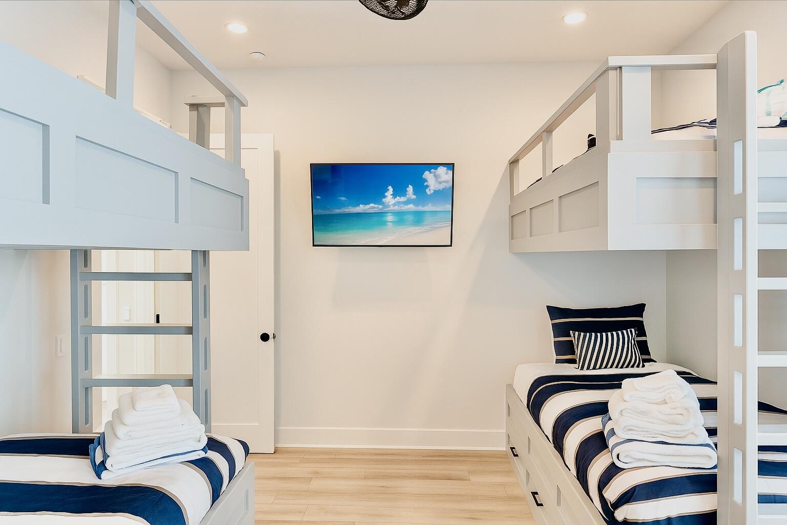 BLUE MOUNTAIN ESTATES - Residential